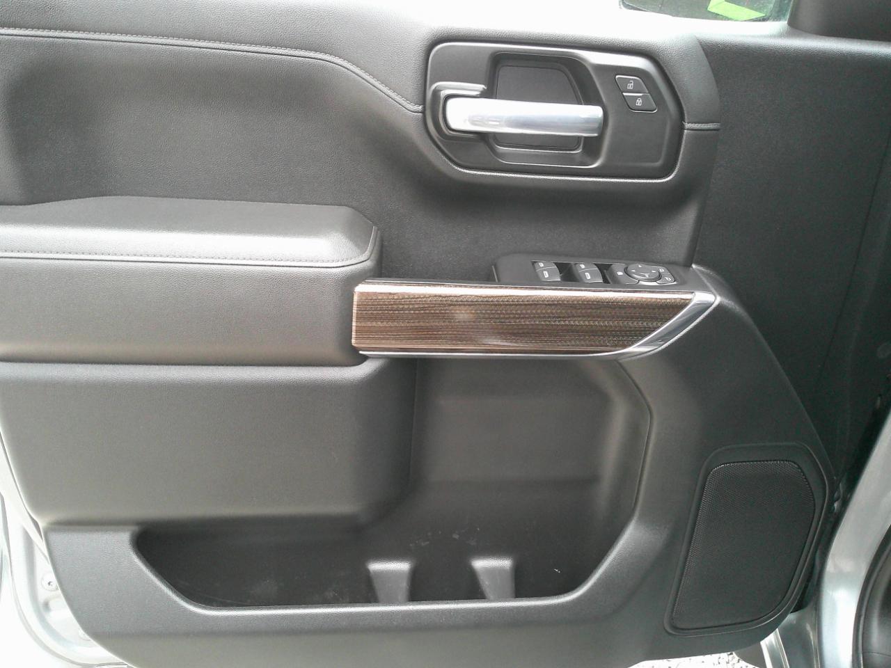 Chevrolet Silverado 1500 RST Crew Cab 4WD 2021