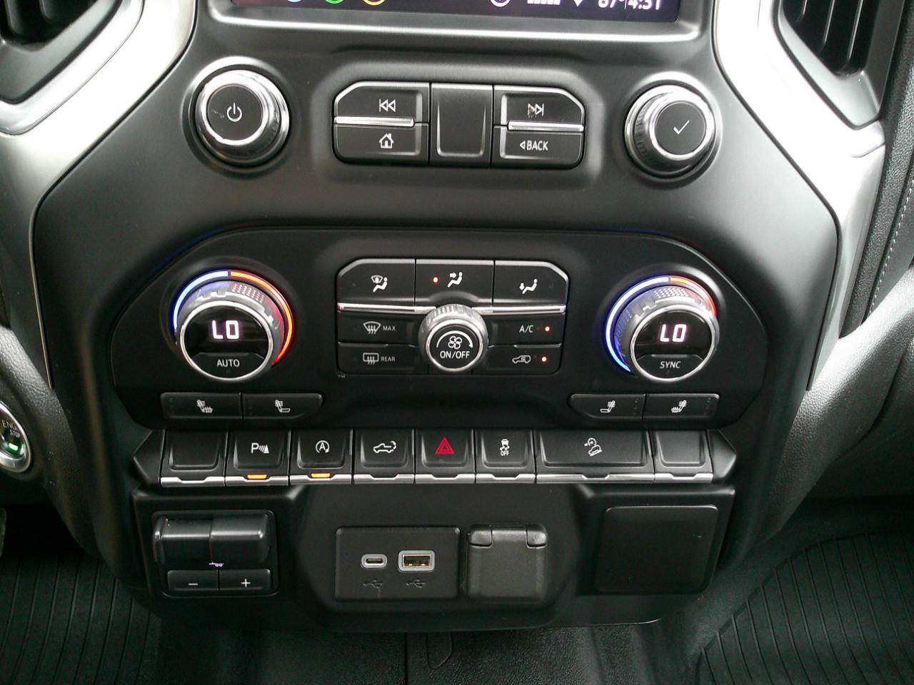 Chevrolet Silverado 1500 RST Crew Cab 4WD 2021