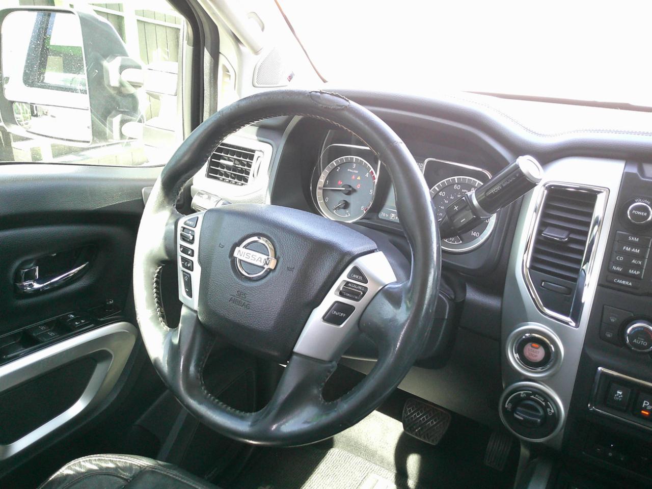 Nissan Titan XD SL 4WD Diesel 2017