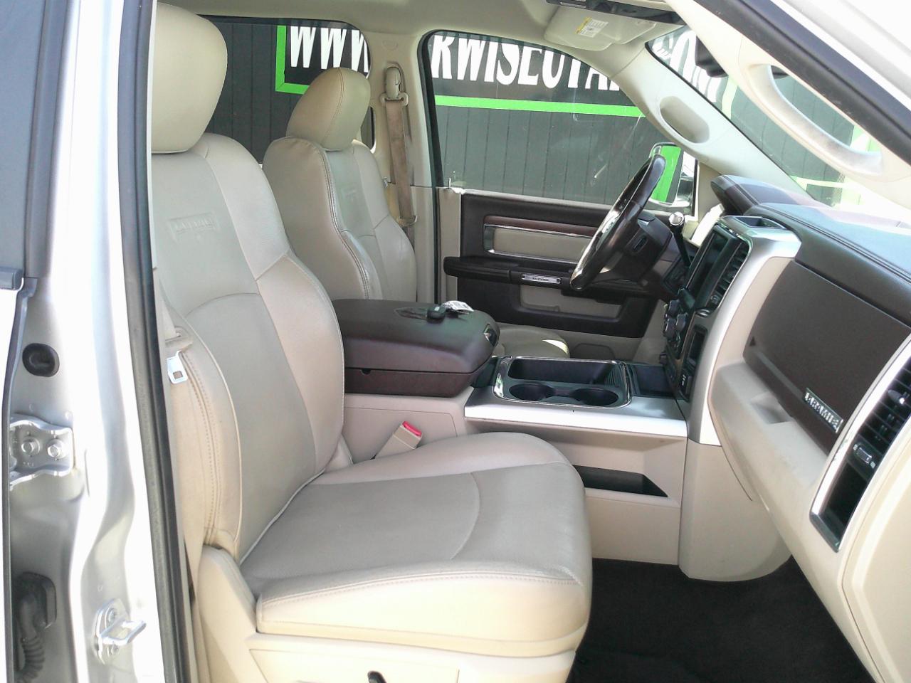 RAM 2500 Laramie Crew Cab SWB 4WD 2016