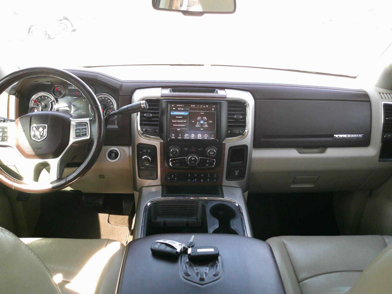 RAM 2500 Laramie Crew Cab SWB 4WD 2016