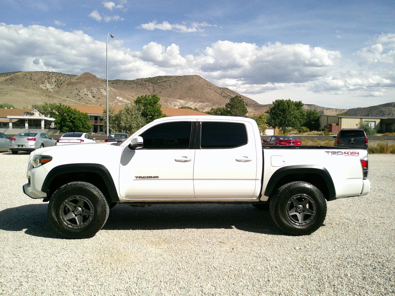 Toyota Tacoma  2019