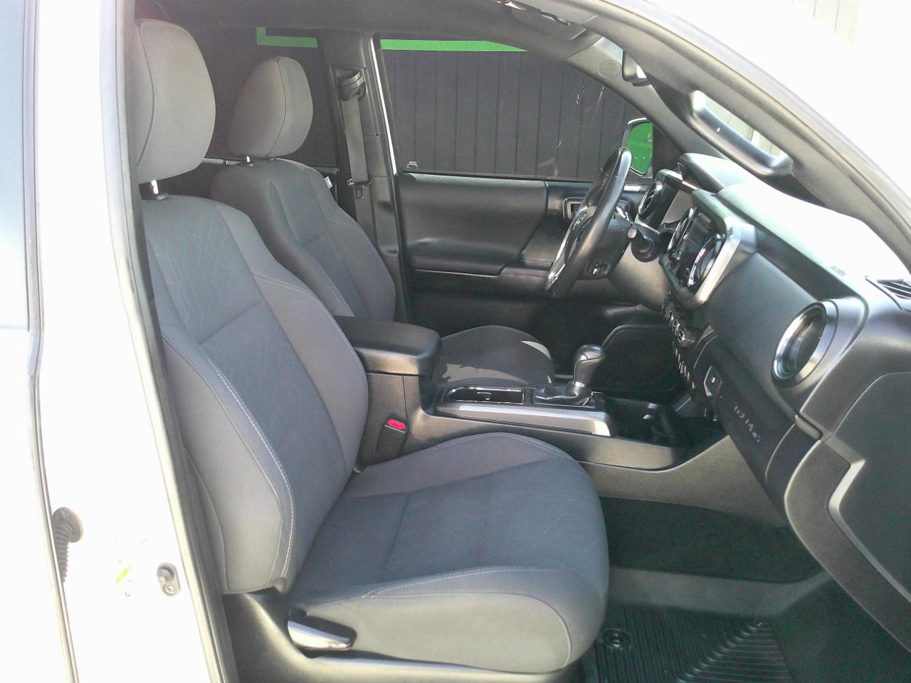 Toyota Tacoma  2019