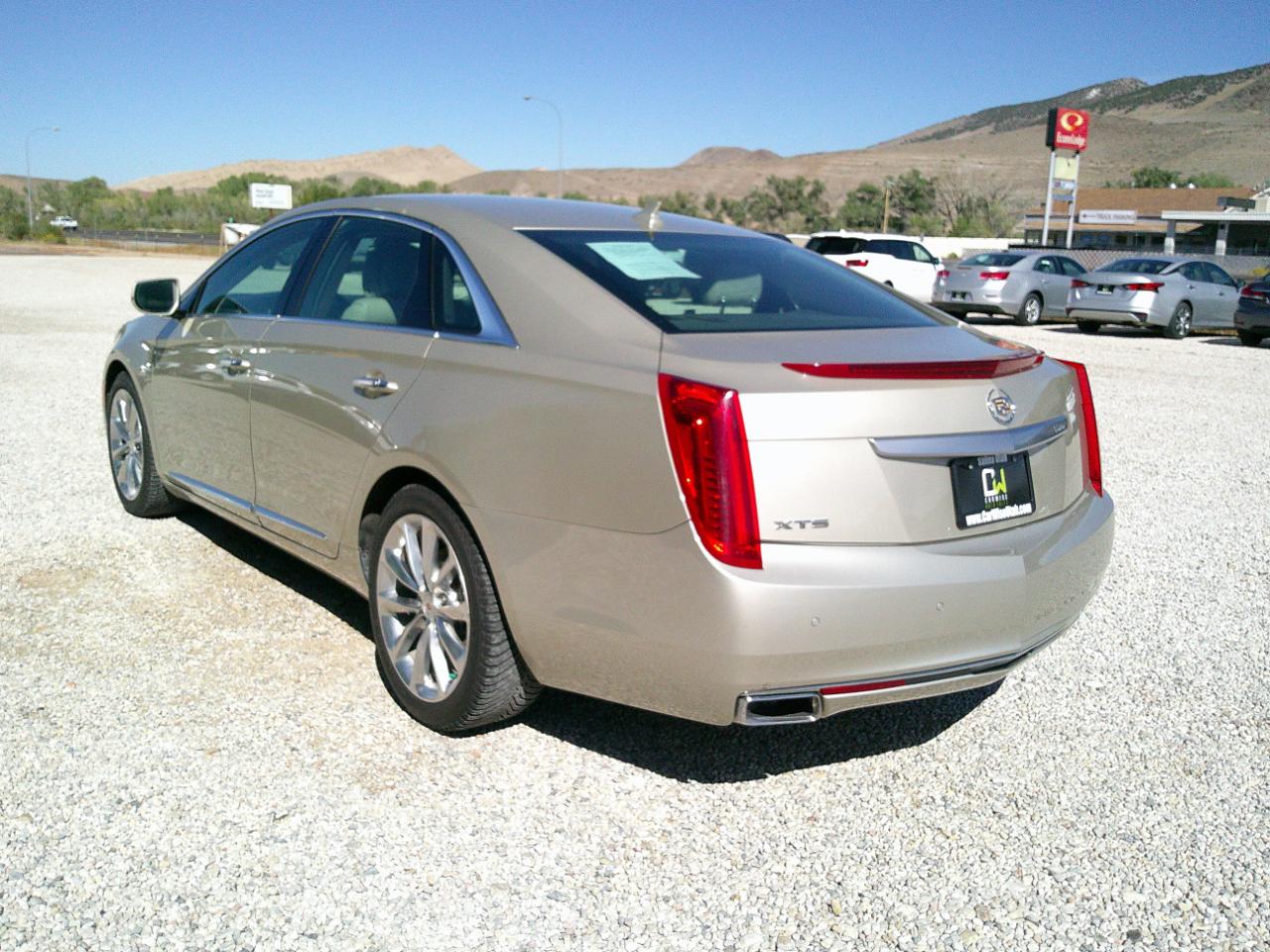 Cadillac XTS Luxury FWD 2014