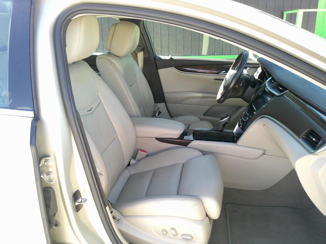 Cadillac XTS Luxury FWD 2014