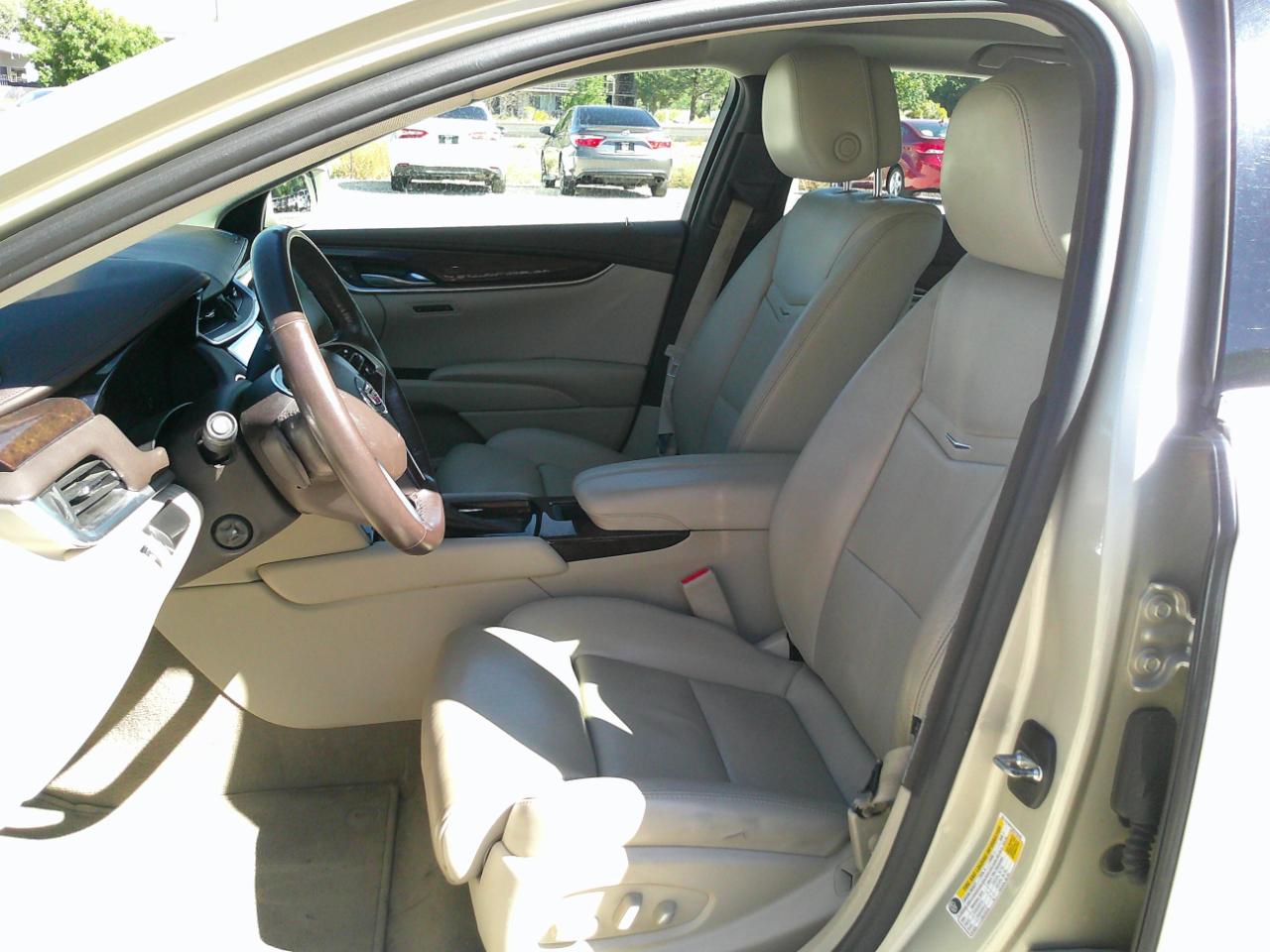 Cadillac XTS Luxury FWD 2014