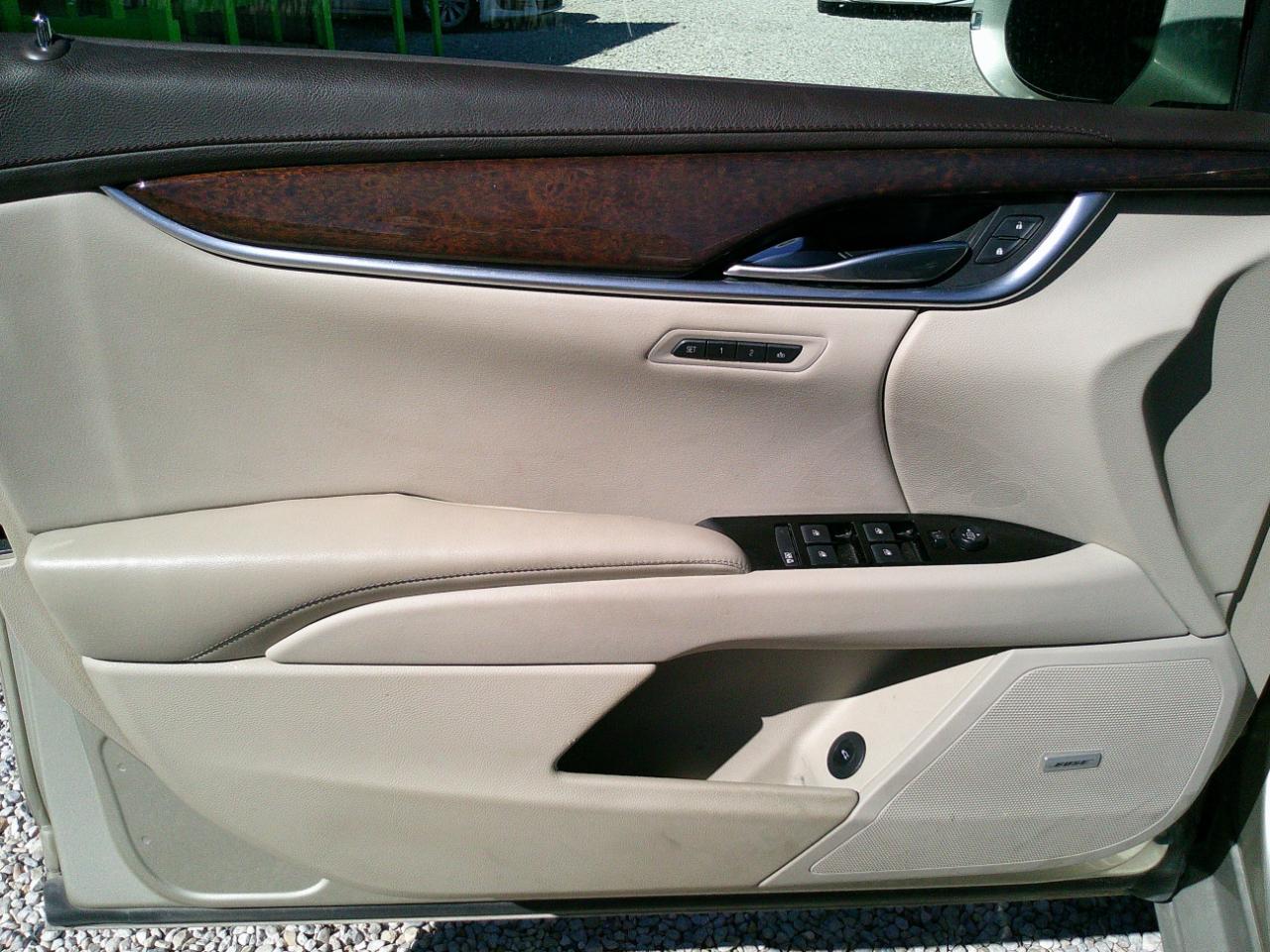 Cadillac XTS Luxury FWD 2014