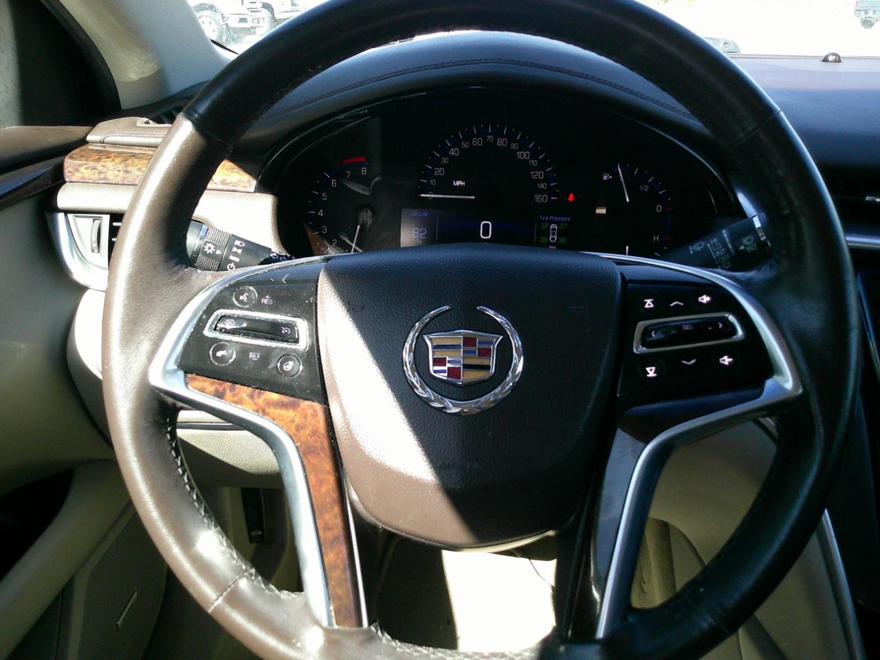 Cadillac XTS Luxury FWD 2014