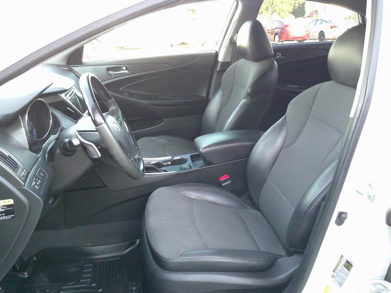 Hyundai Sonata SE Auto 2013