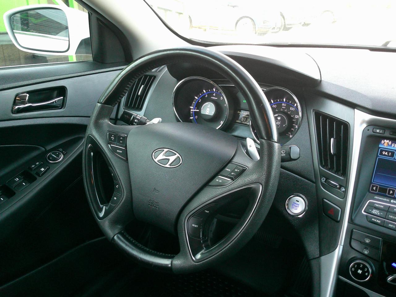 Hyundai Sonata SE Auto 2013