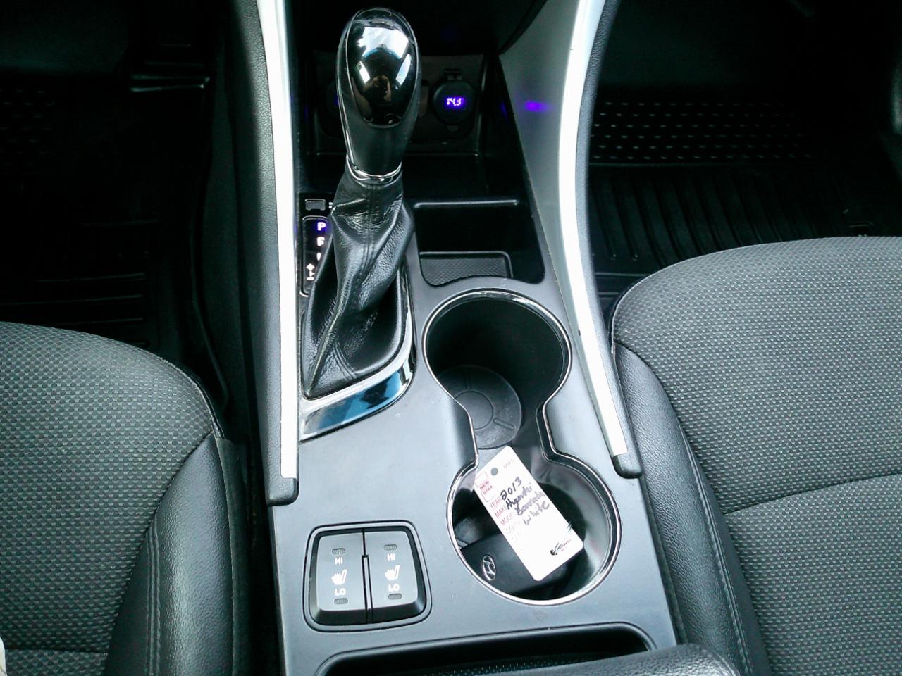 Hyundai Sonata SE Auto 2013
