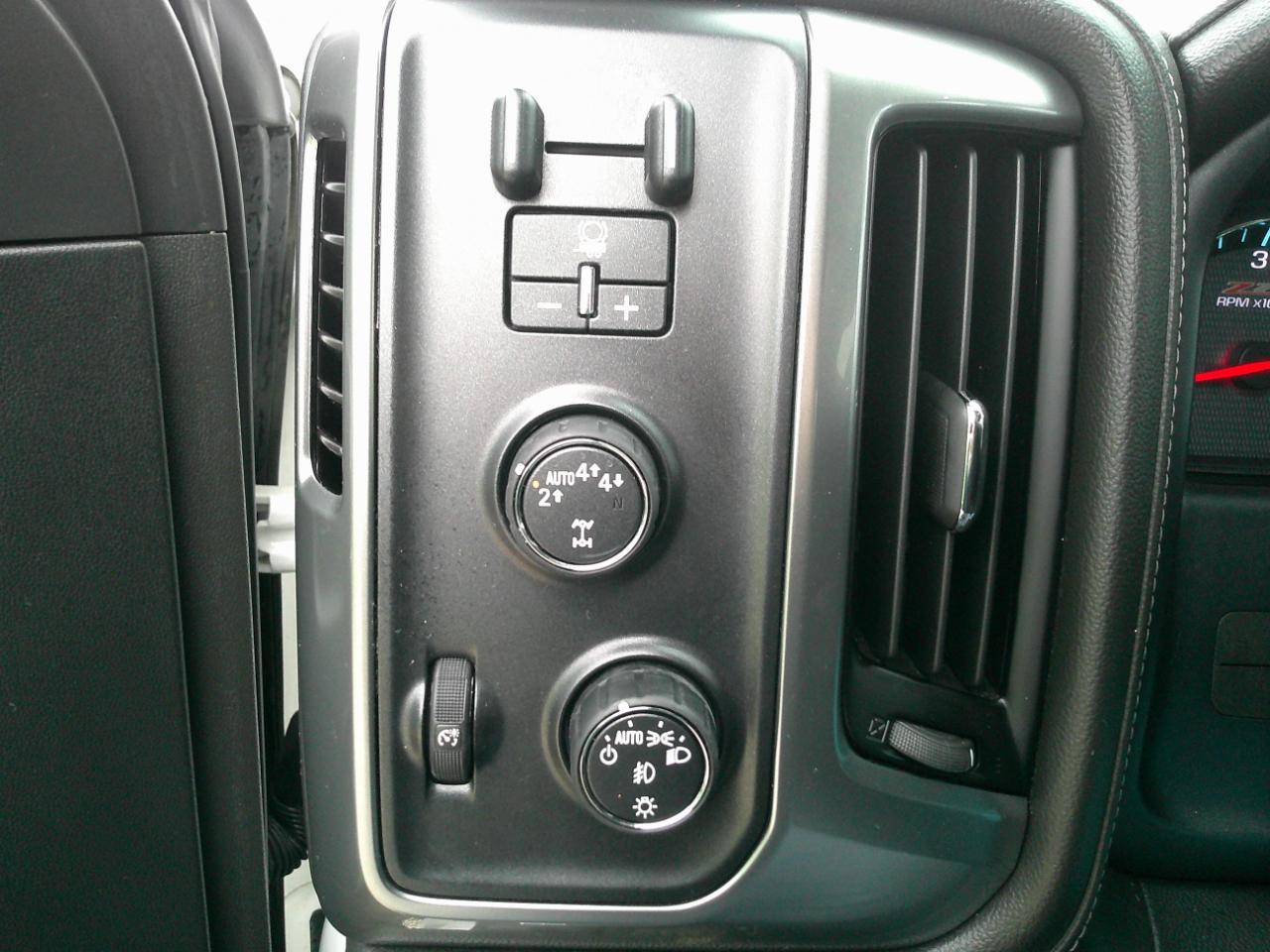Chevrolet Silverado 1500 LTZ Z71 Crew Cab 4WD 2017
