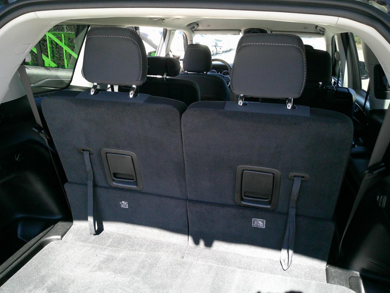Jeep Grand Cherokee L Laredo 4WD 2023