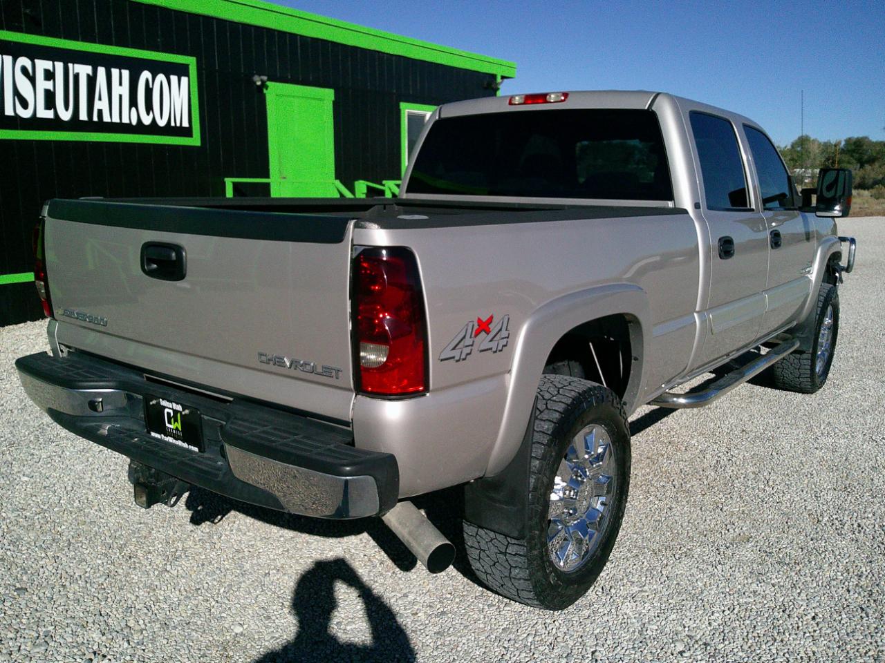 Chevrolet Silverado 2500HD LT Crew Cab 4WD 2005