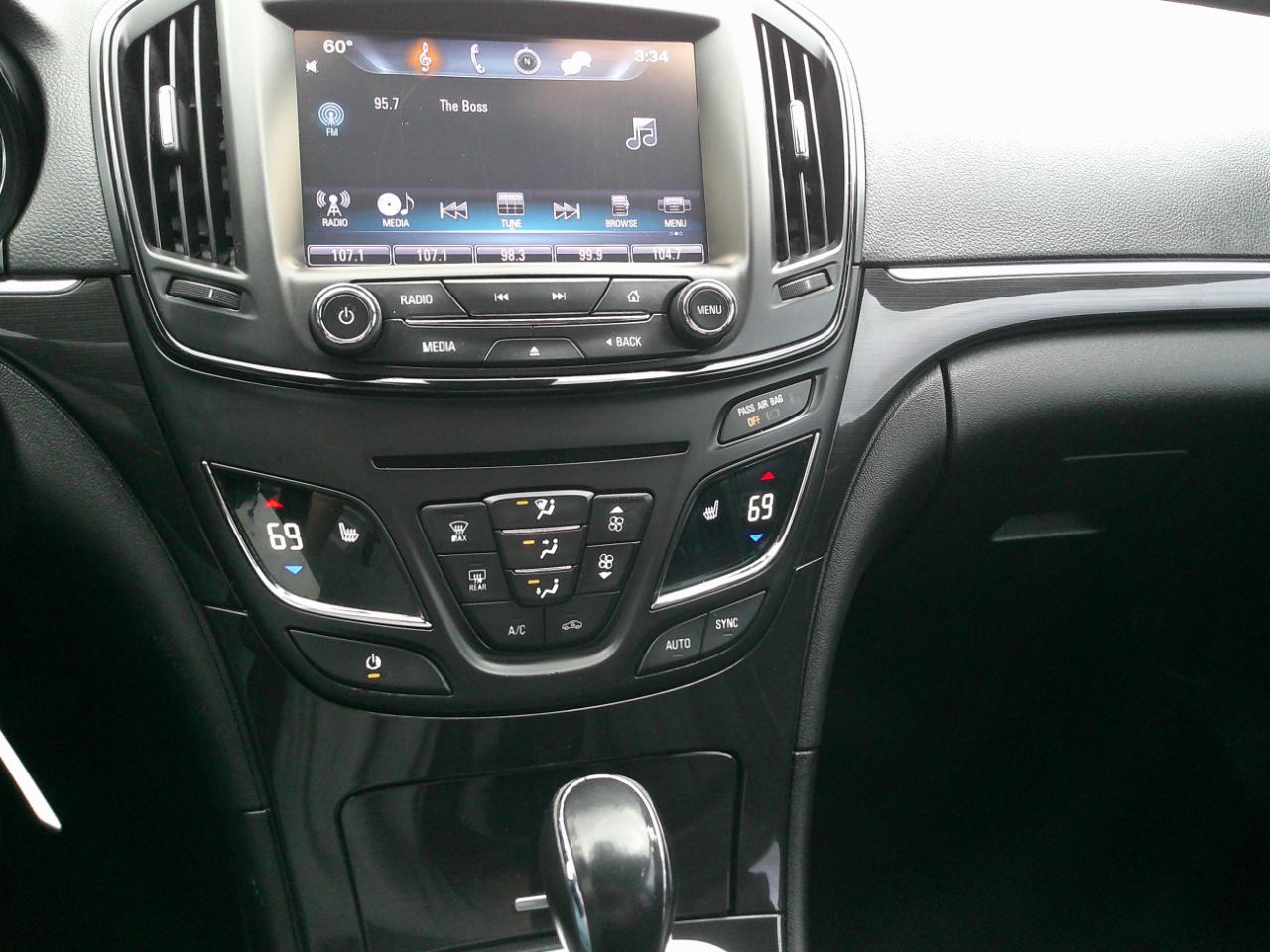 Buick Regal Turbo FWD 2016