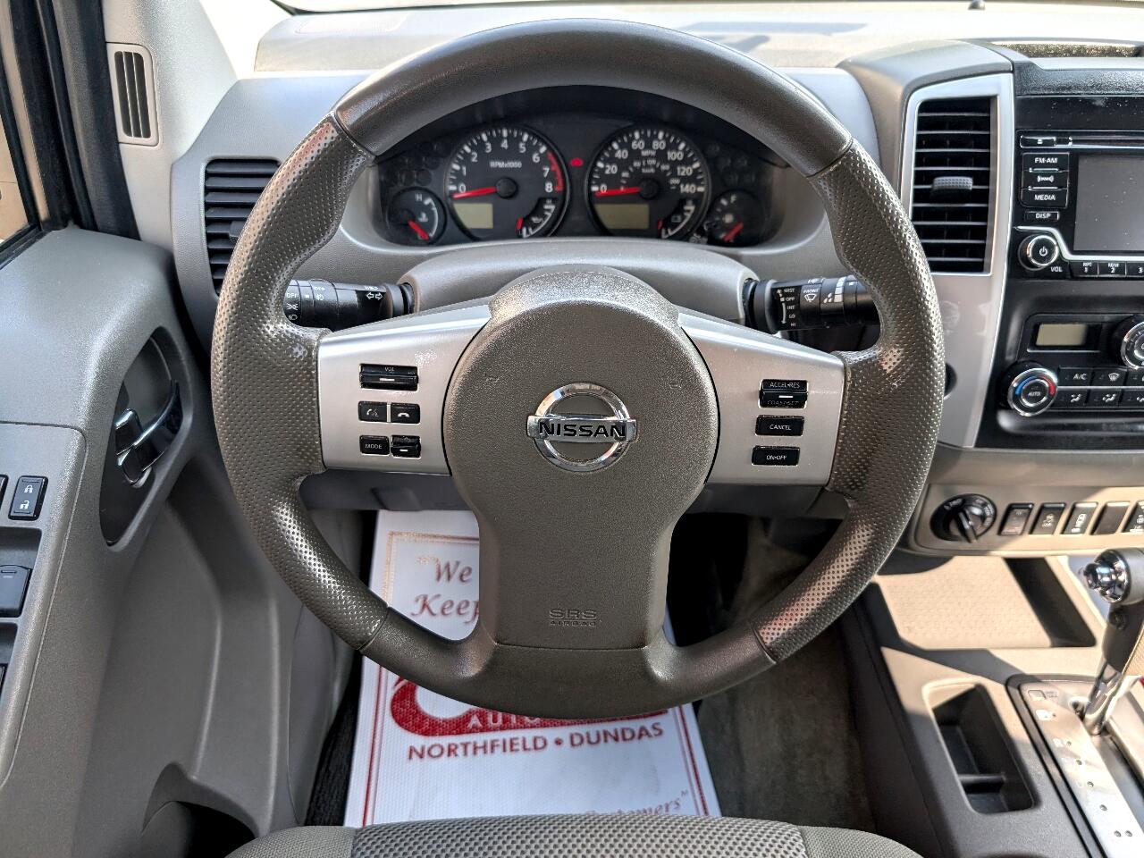 2016 Nissan Frontier SL Crew Cab photo 14