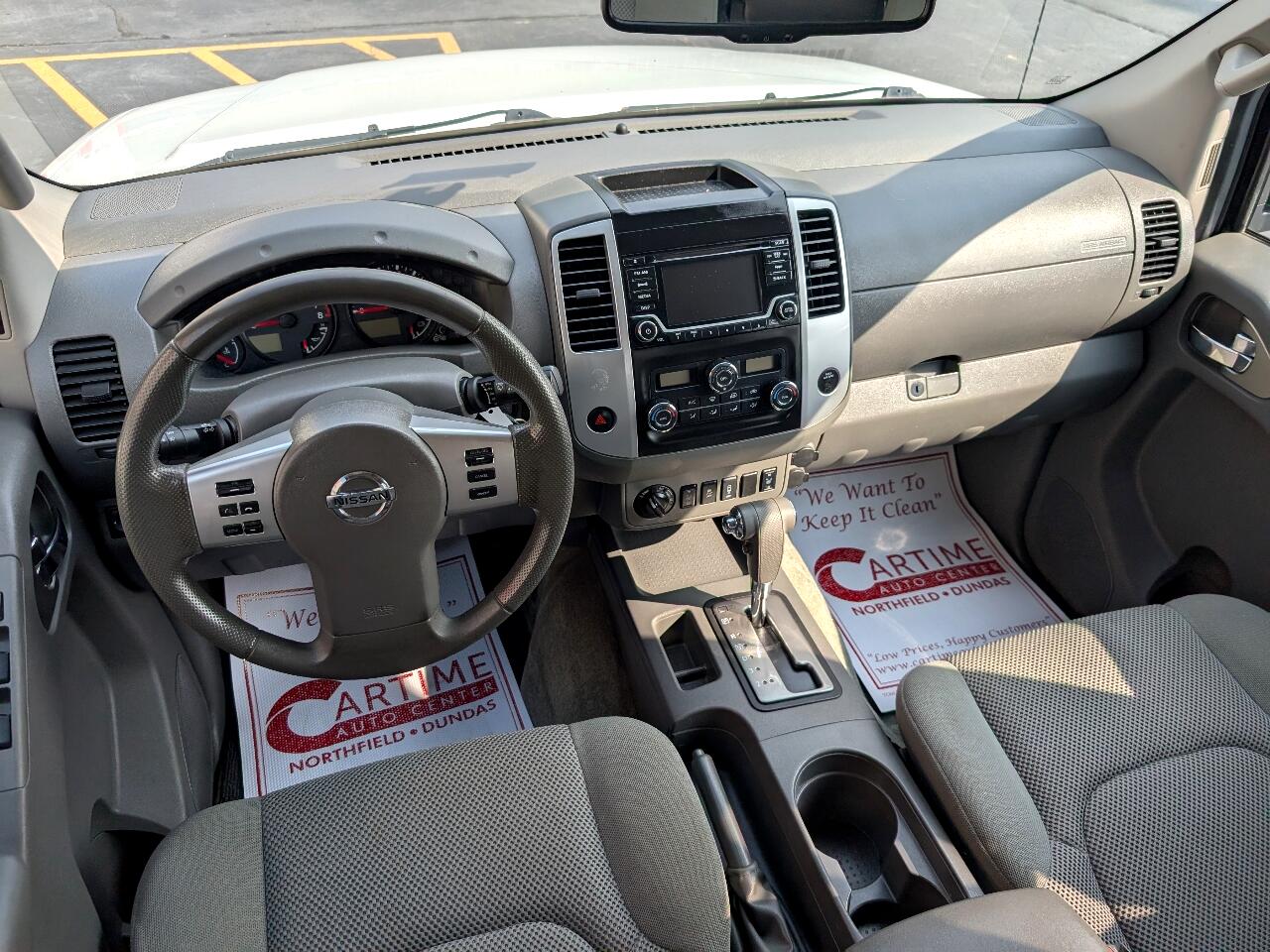 2016 Nissan Frontier SL Crew Cab photo 15