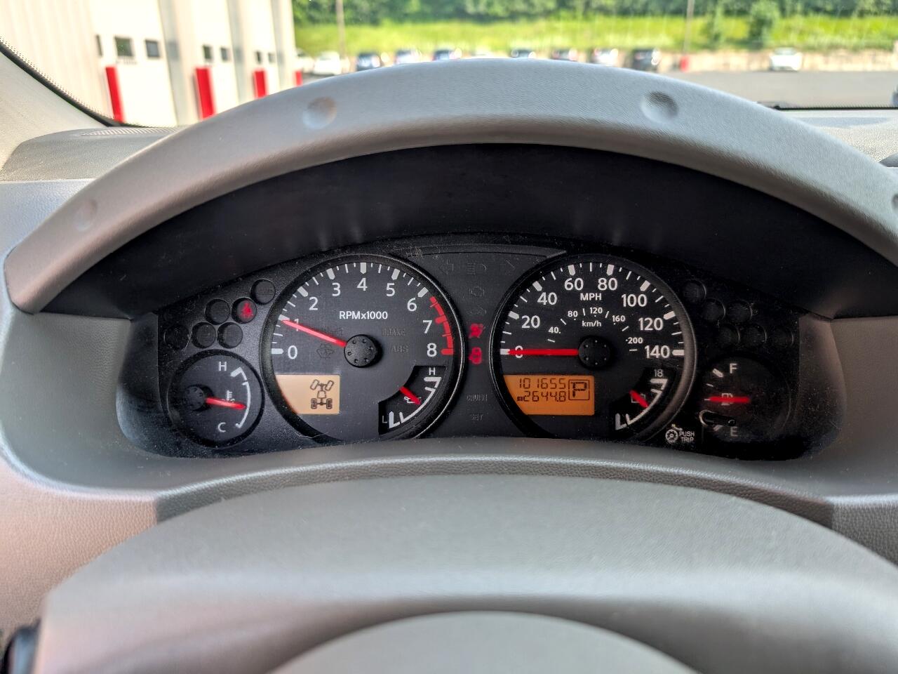 2016 Nissan Frontier SL Crew Cab photo 16