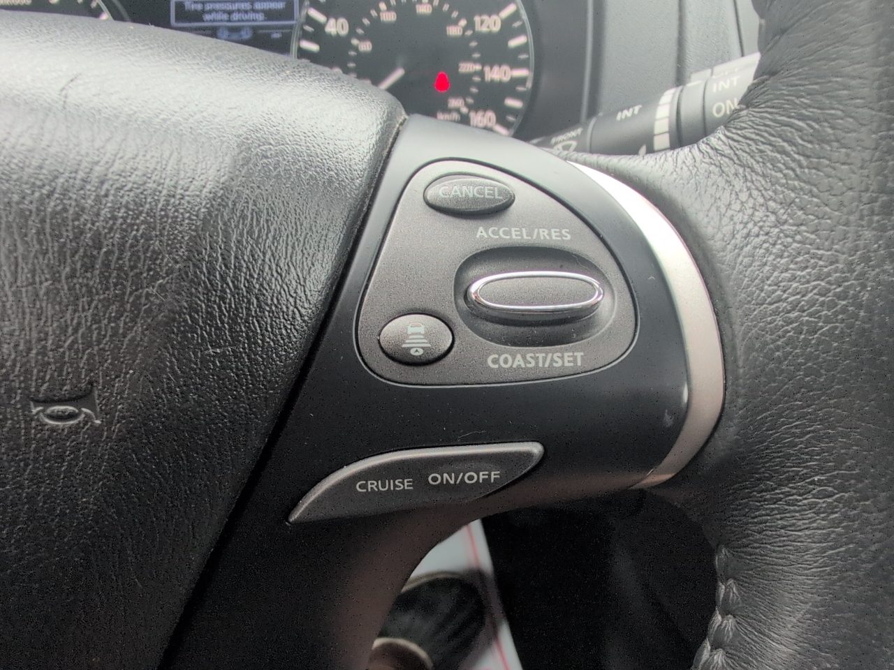 Nissan Pathfinder Platinum 4WD 2017