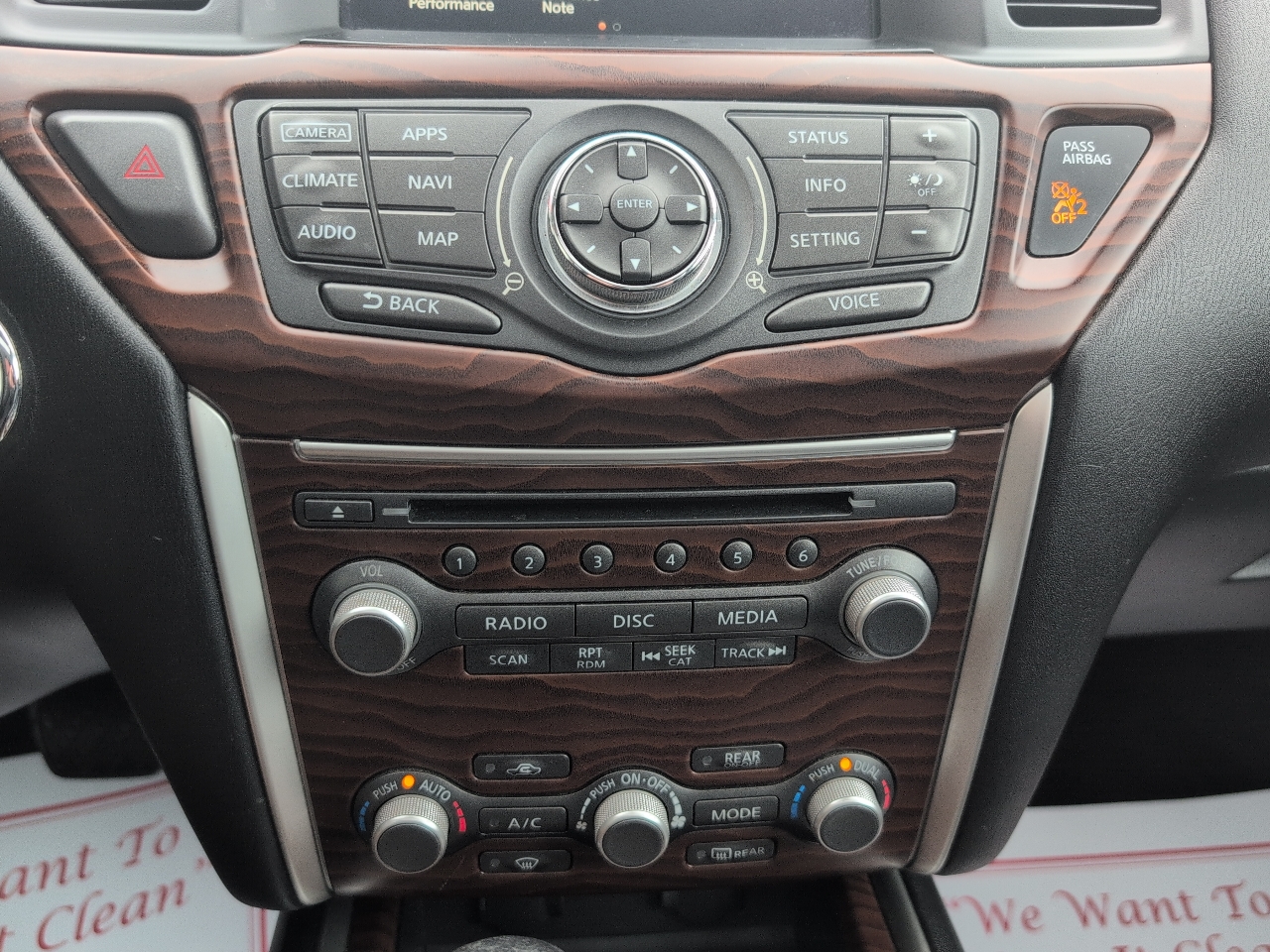 Nissan Pathfinder Platinum 4WD 2017