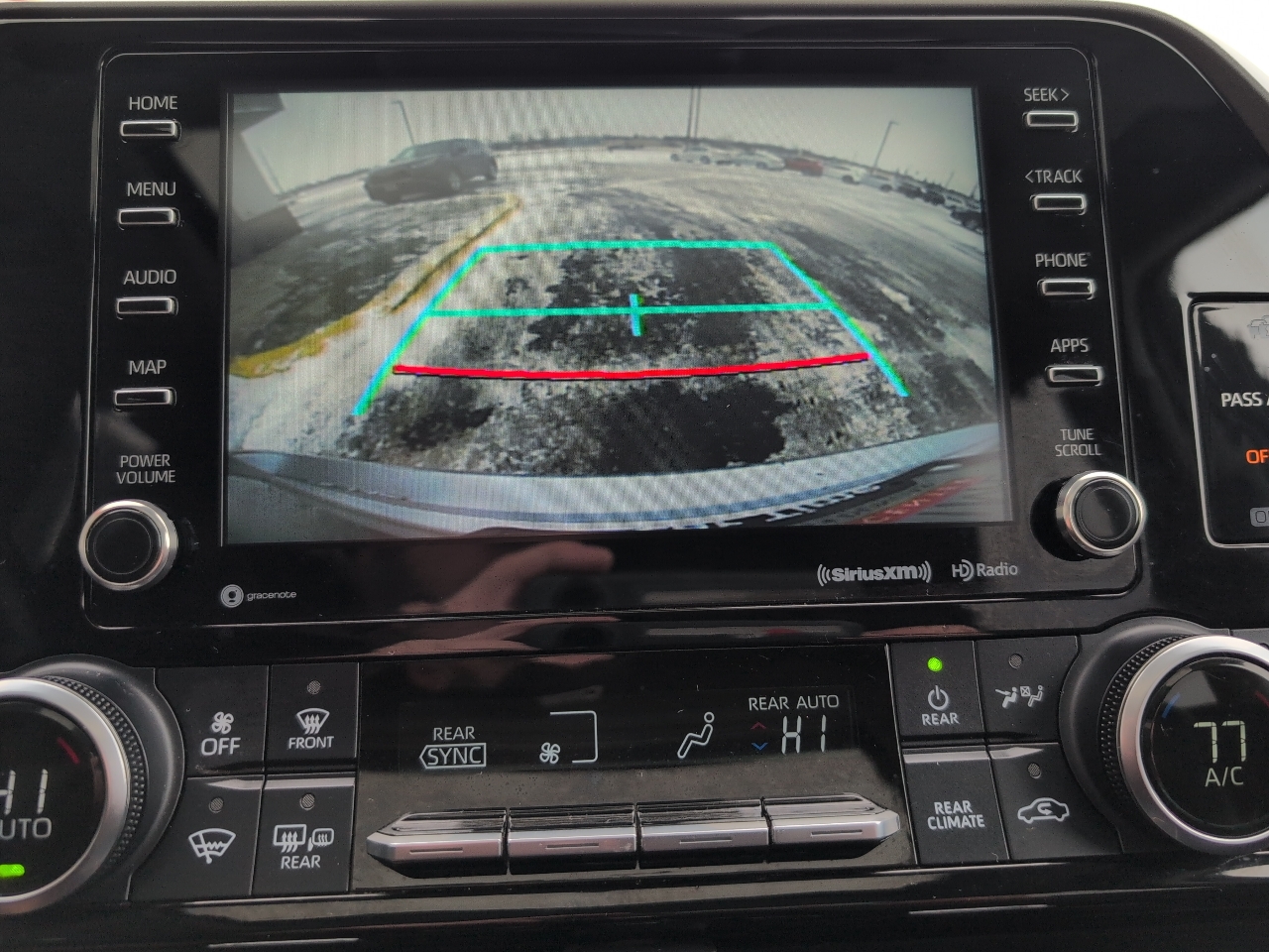 Toyota Highlander XLE AWD V6 2020