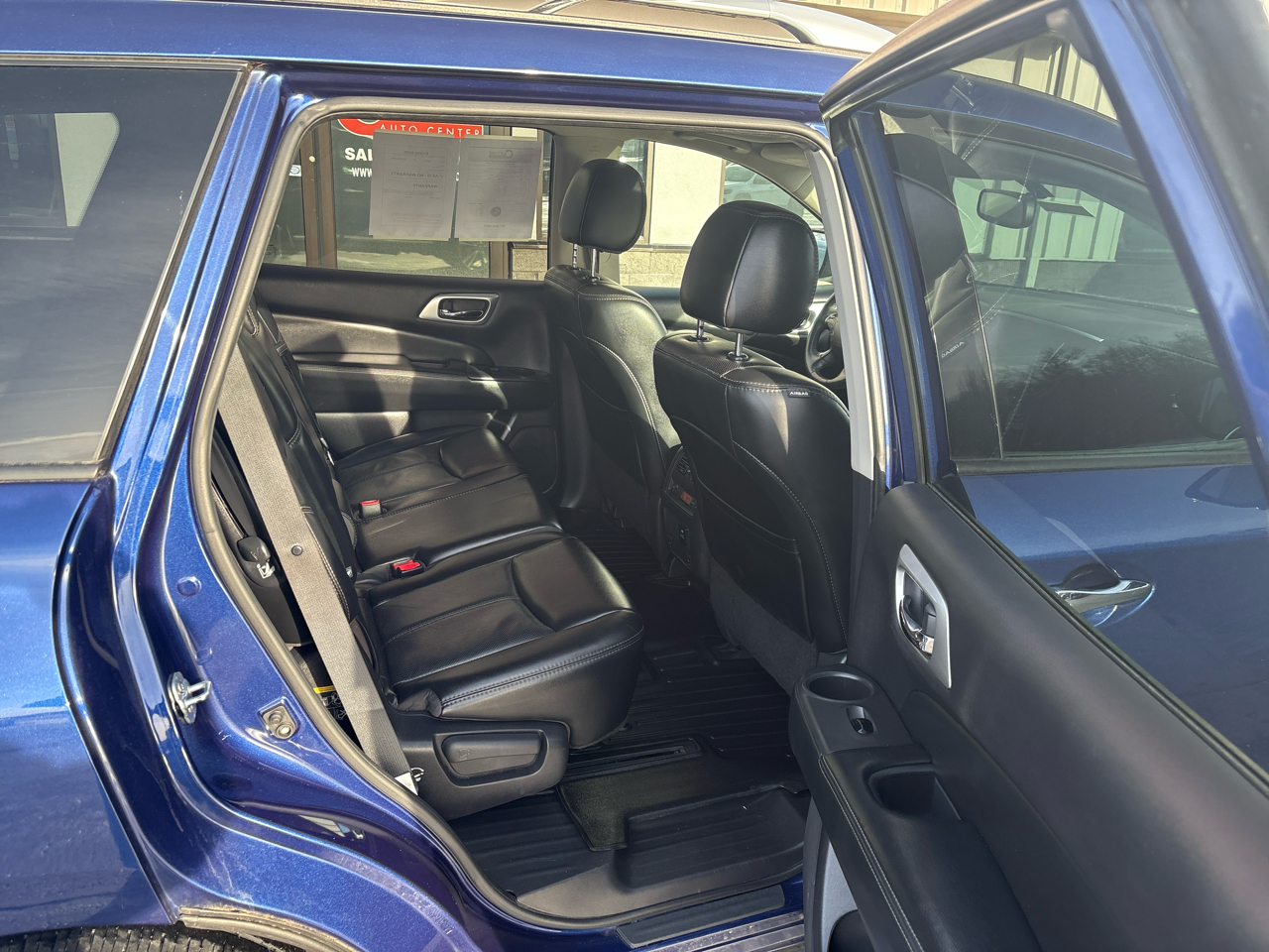 Nissan Pathfinder Platinum 4WD 2017