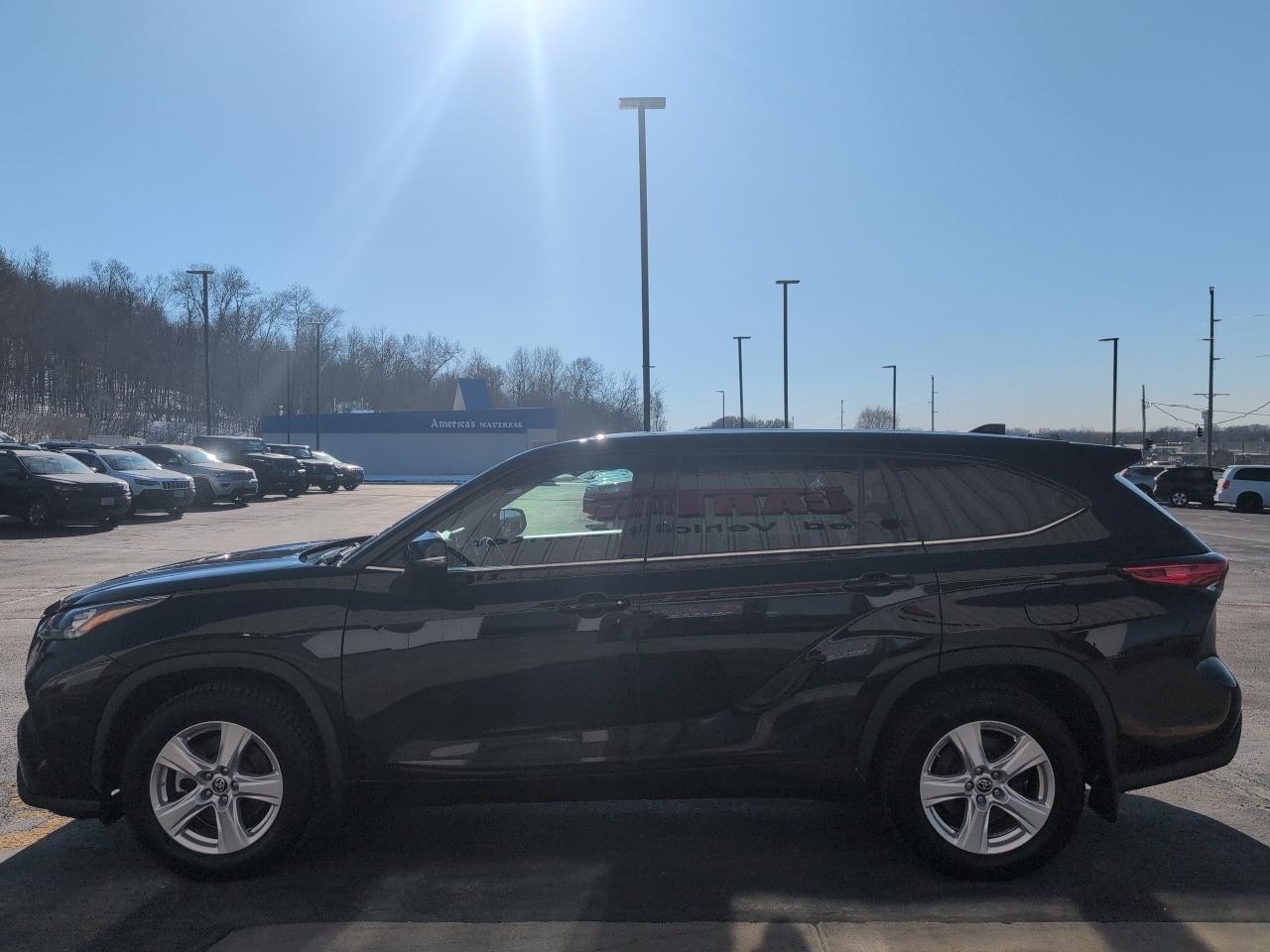 Toyota Highlander LE AWD V6 2020