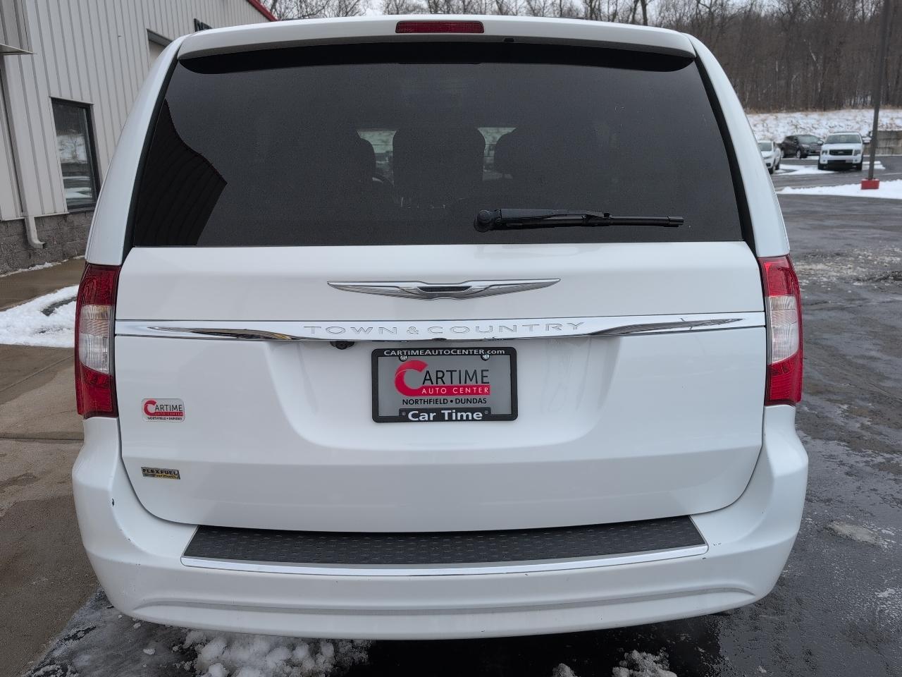 Chrysler Town & Country Touring 2016