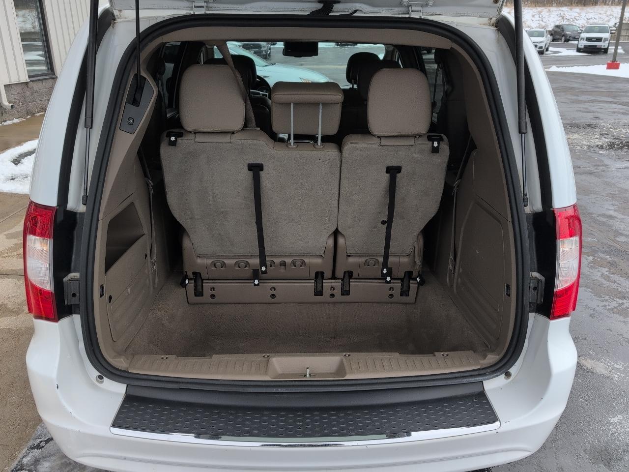 Chrysler Town & Country Touring 2016