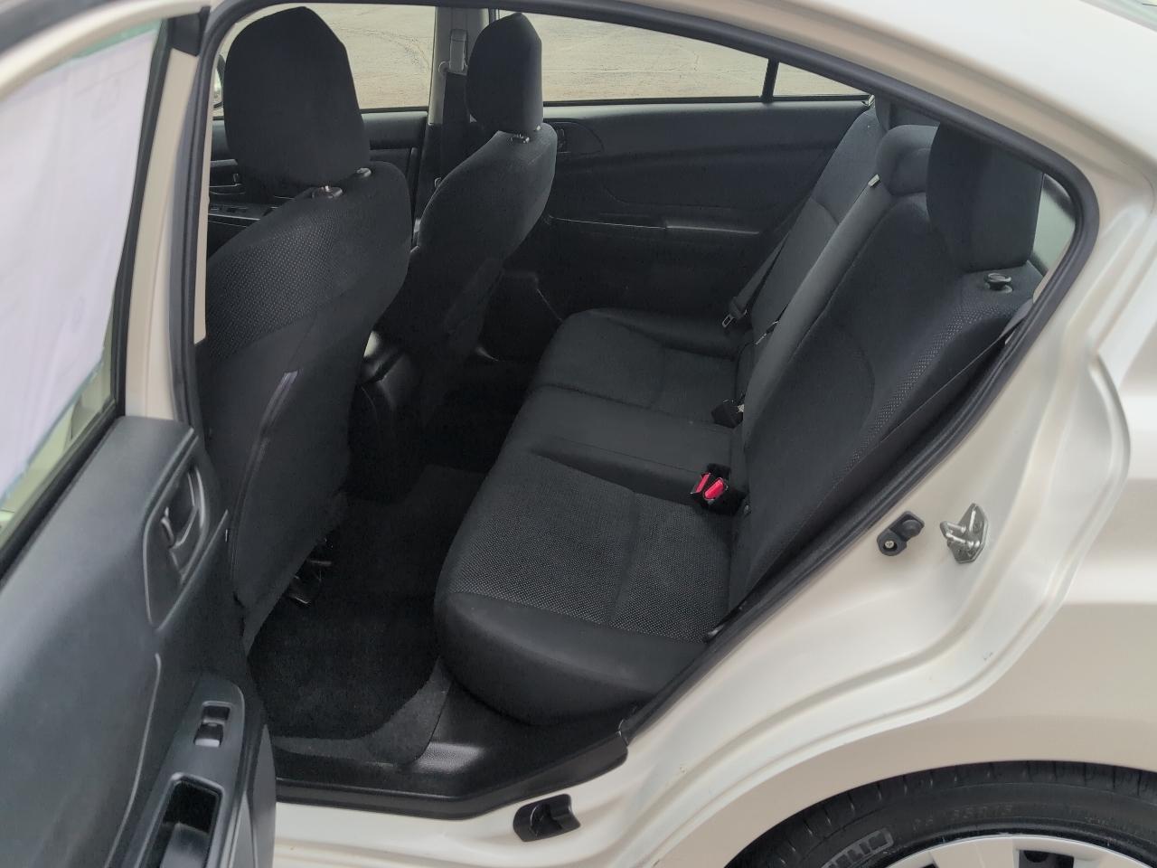 Subaru Impreza Base 4-Door 2014