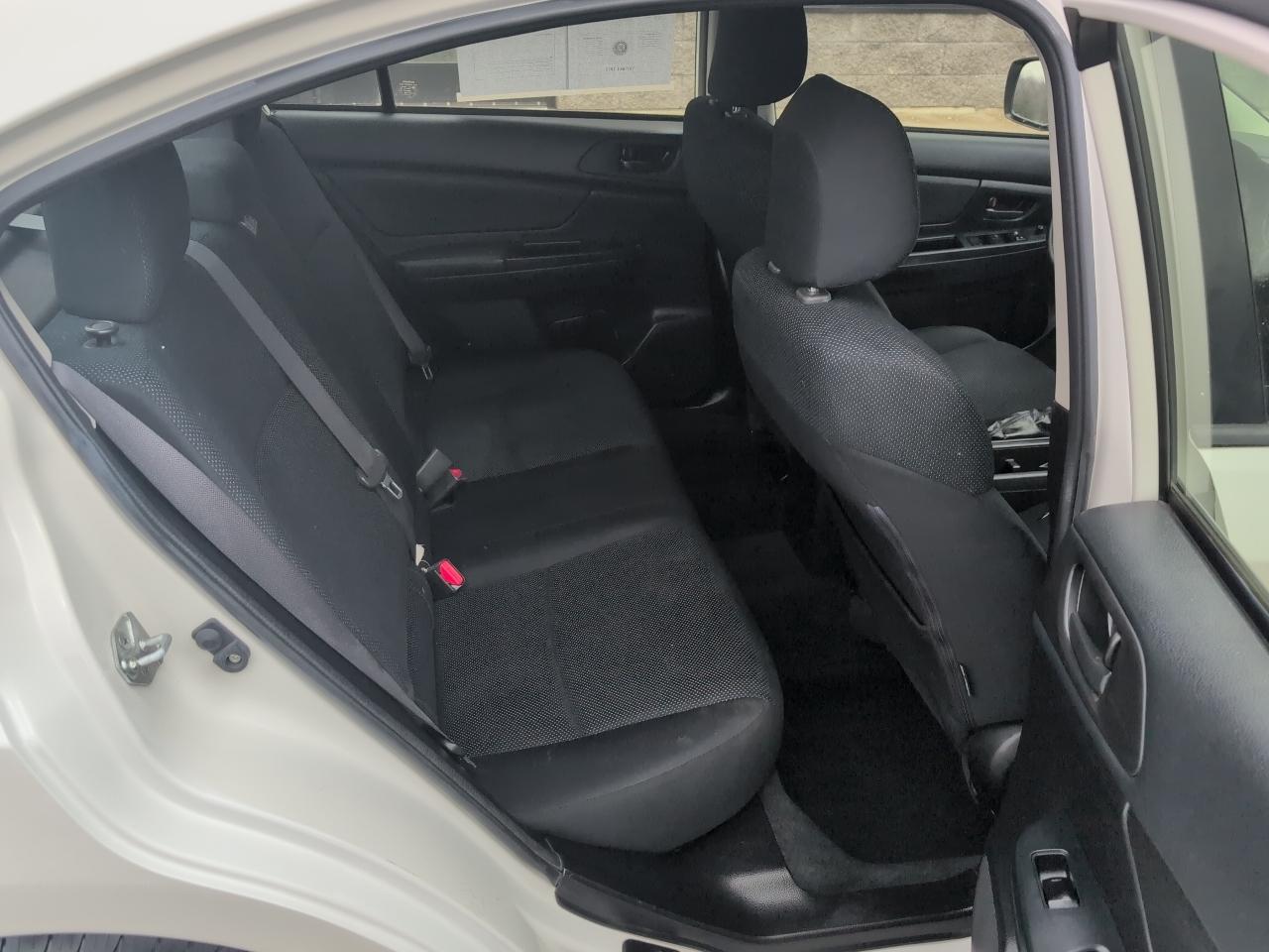 Subaru Impreza Base 4-Door 2014