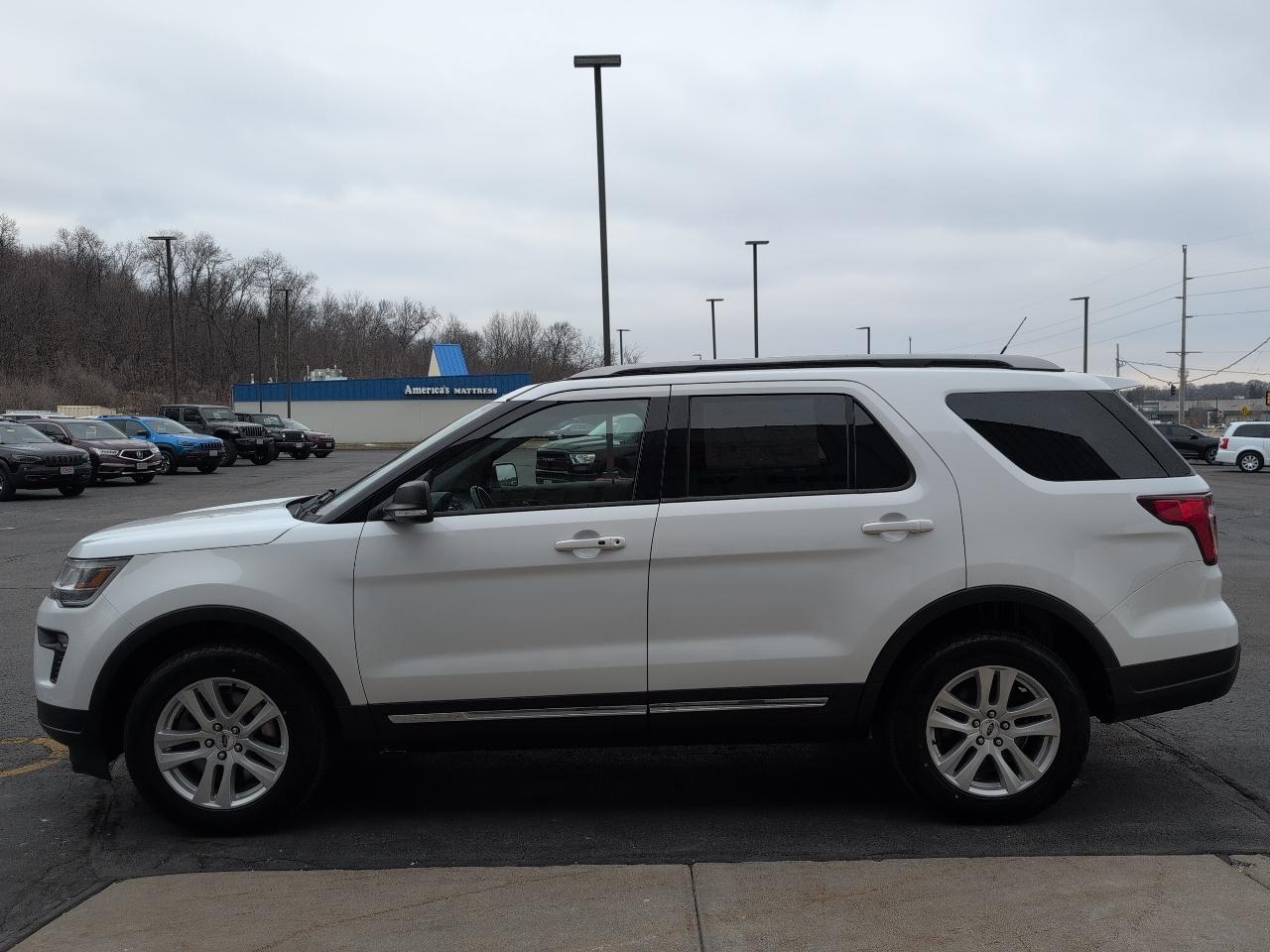 Ford Explorer XLT 4WD 2019