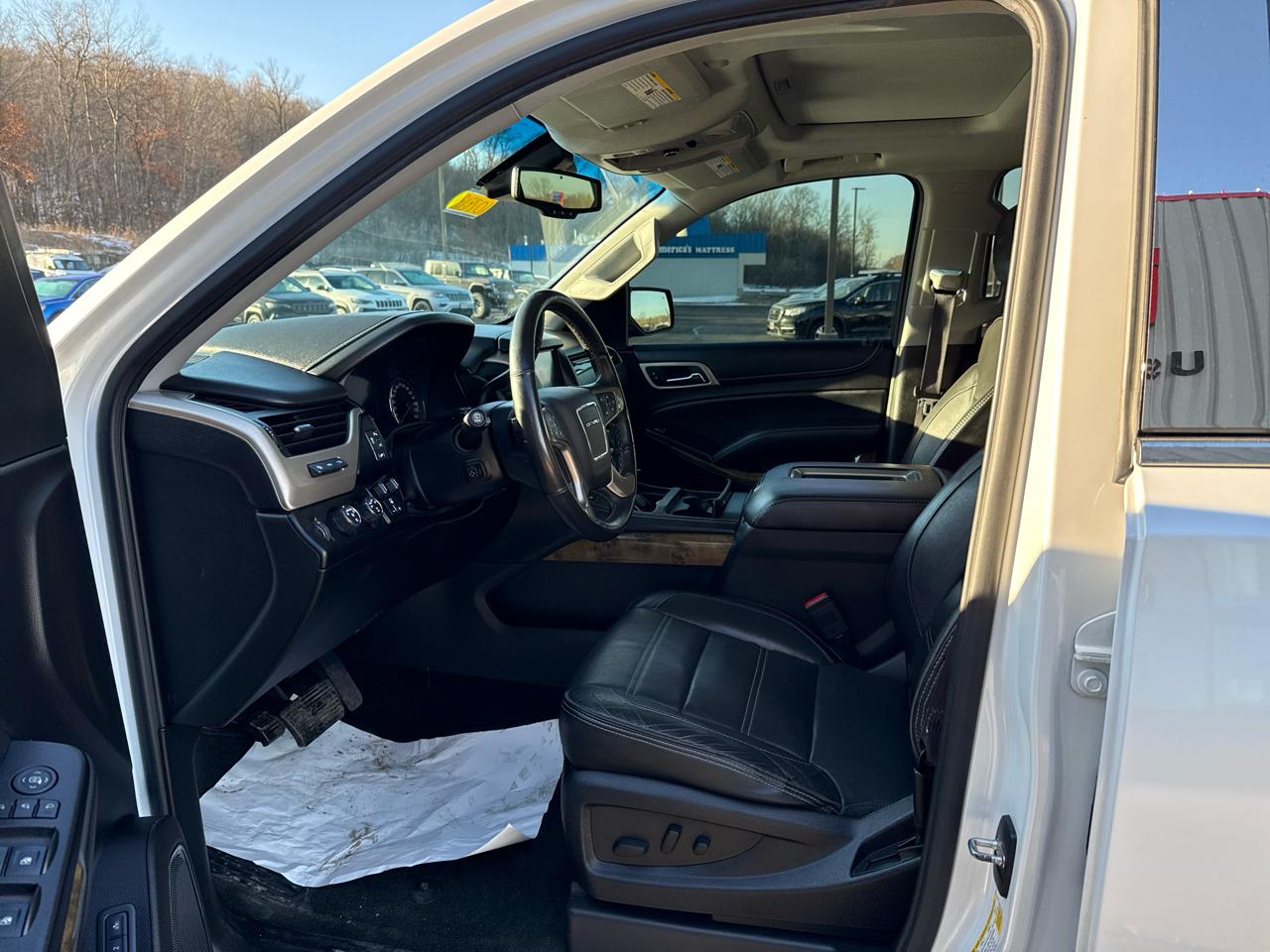 GMC Yukon Denali 4WD 2016