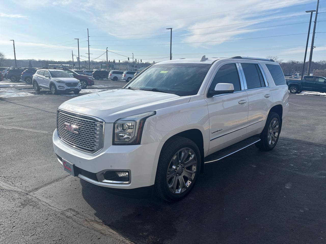 GMC Yukon Denali 4WD 2016