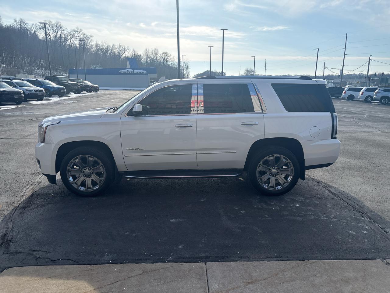 GMC Yukon Denali 4WD 2016