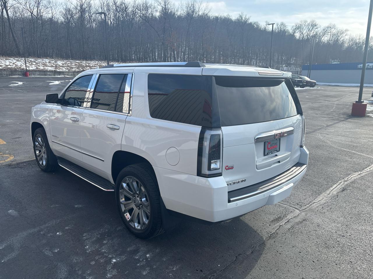 GMC Yukon Denali 4WD 2016