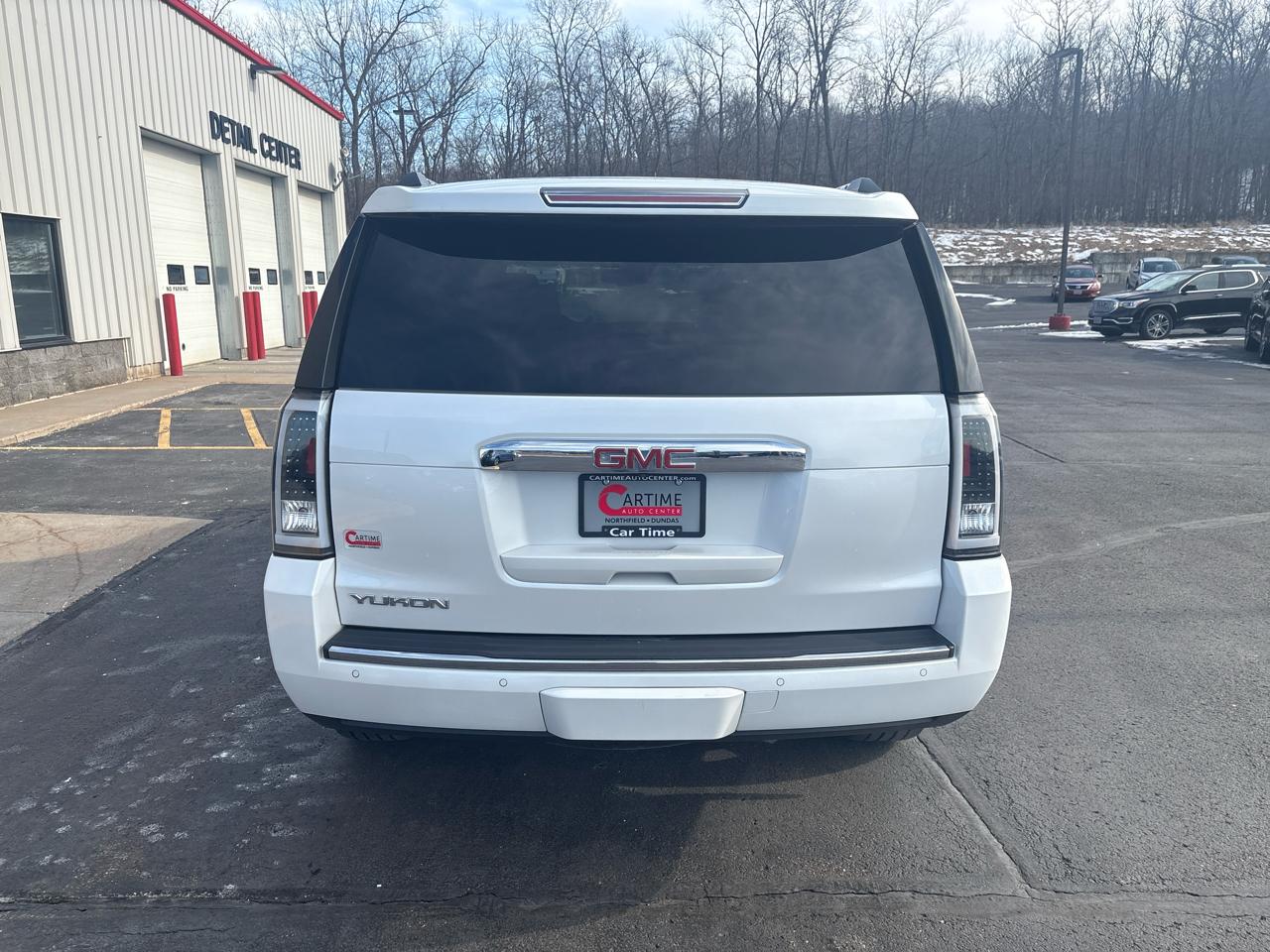 GMC Yukon Denali 4WD 2016