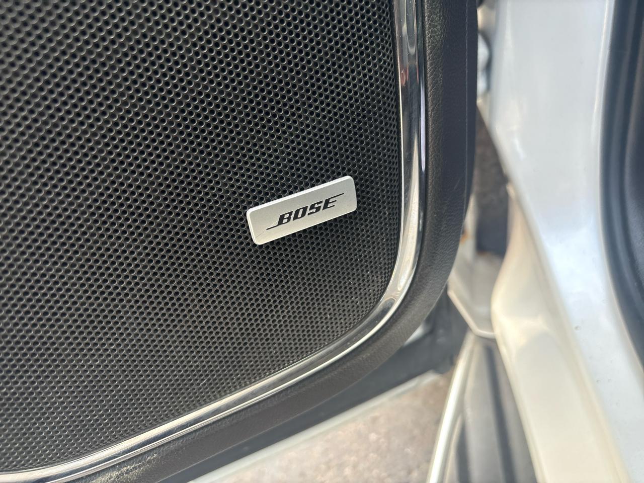 GMC Yukon Denali 4WD 2016