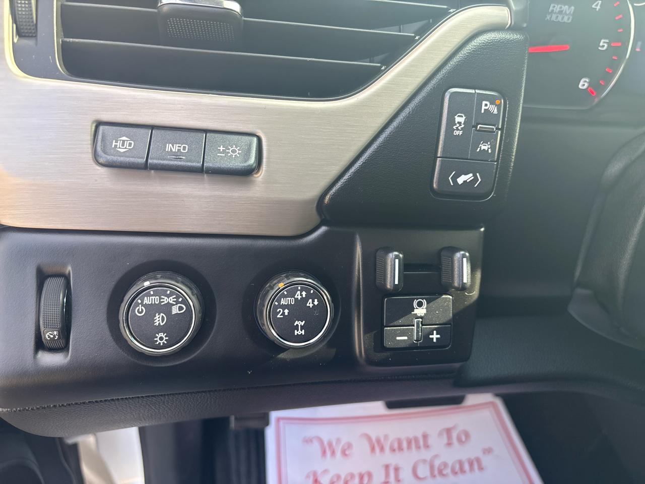 GMC Yukon Denali 4WD 2016