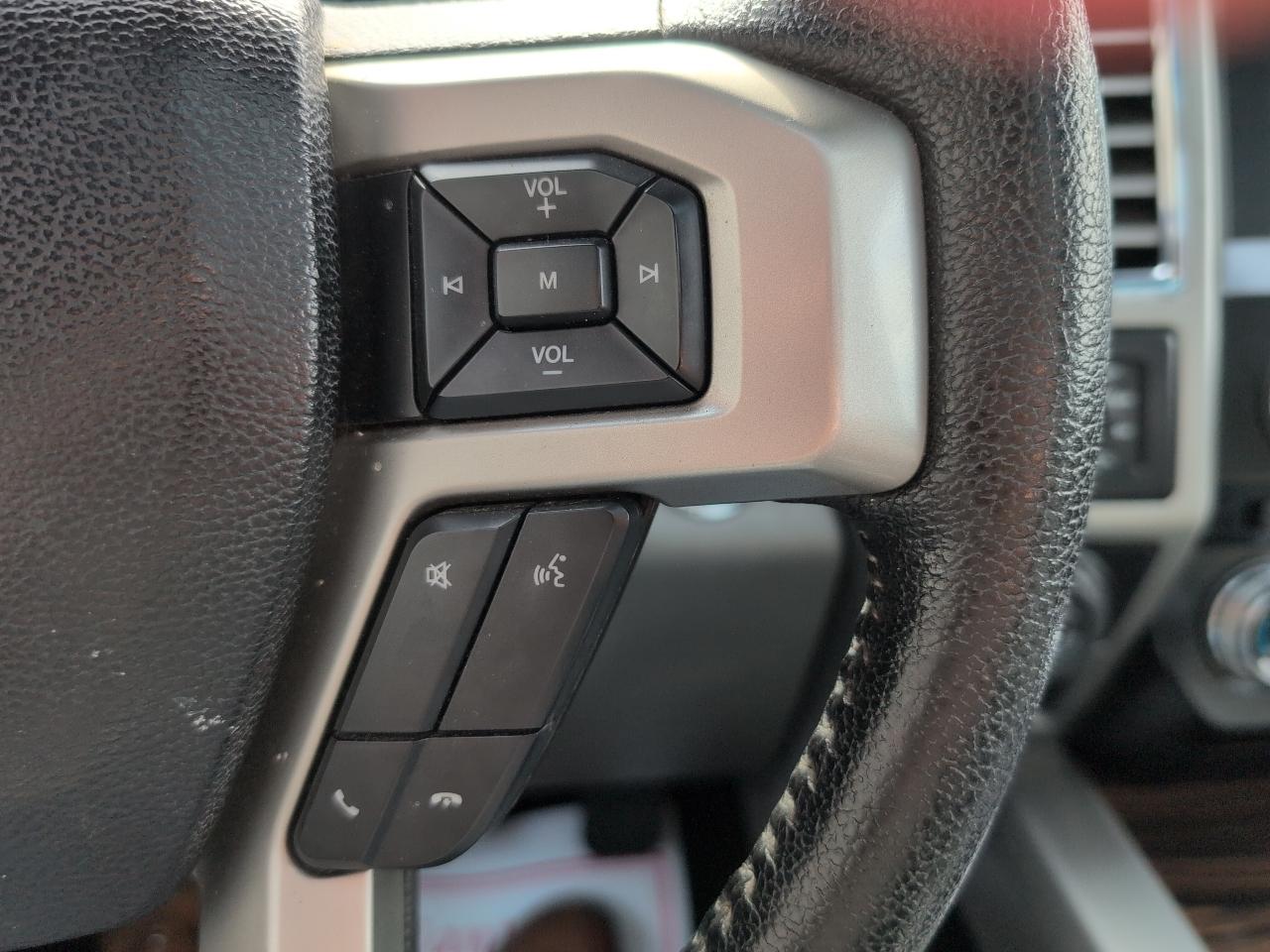 Ford F-150 Lariat SuperCrew 5.5-ft. Bed 4WD 2016