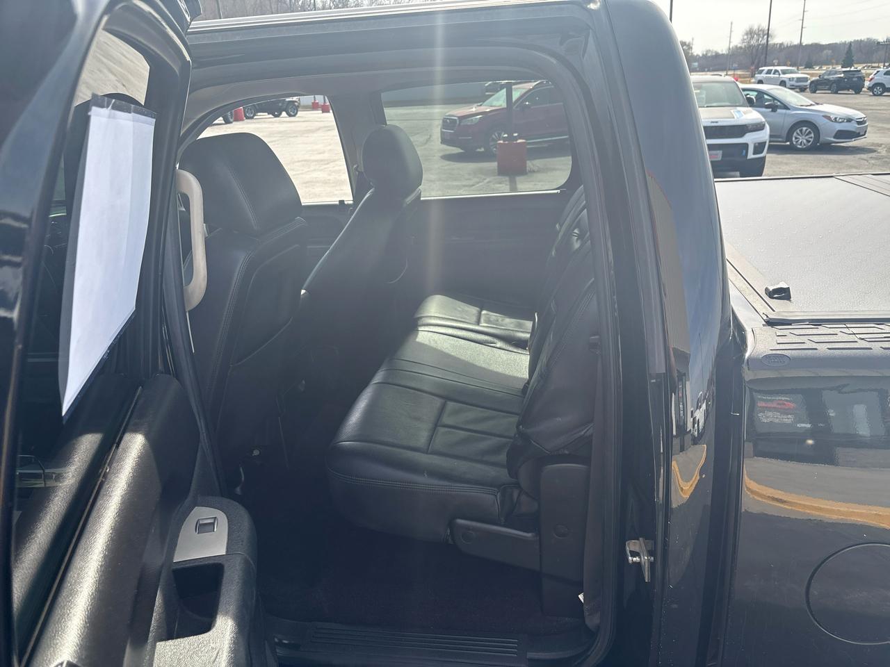 GMC Sierra 1500 SLE Crew Cab 4WD 2013