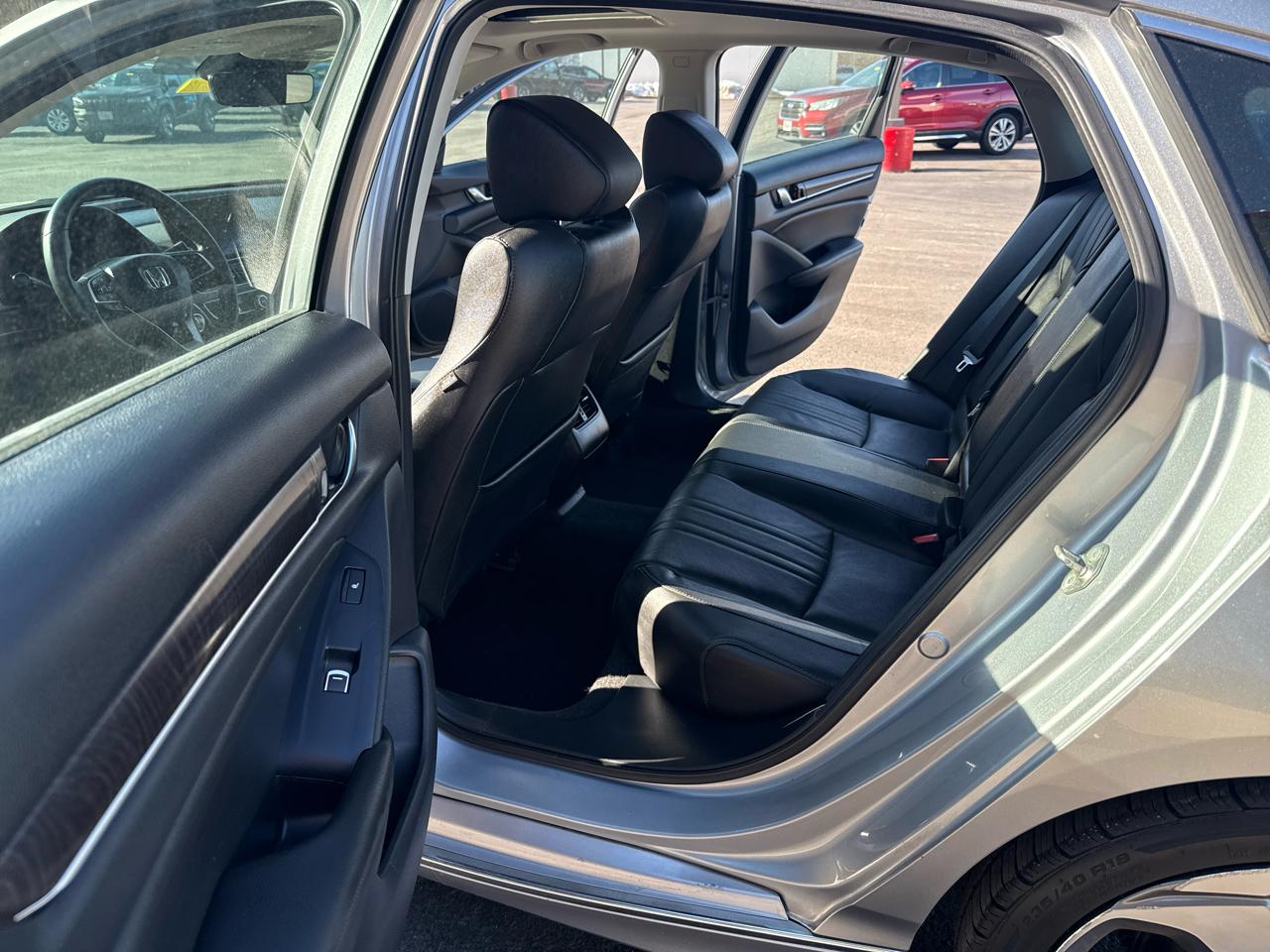 Honda Accord Touring 2.0T 2019