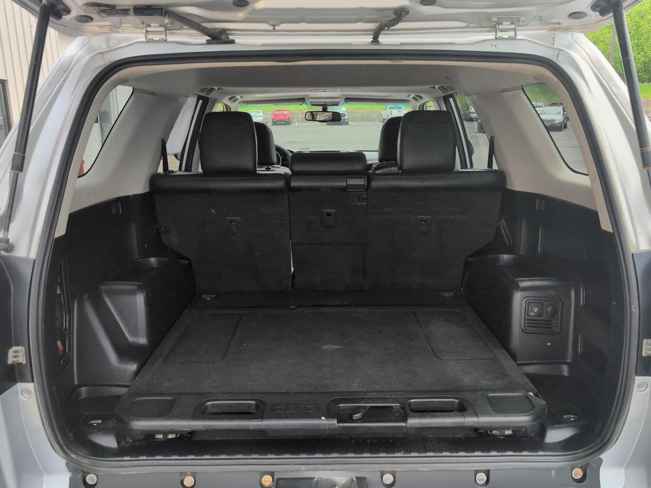Toyota 4Runner Limited V6 4WD 2013