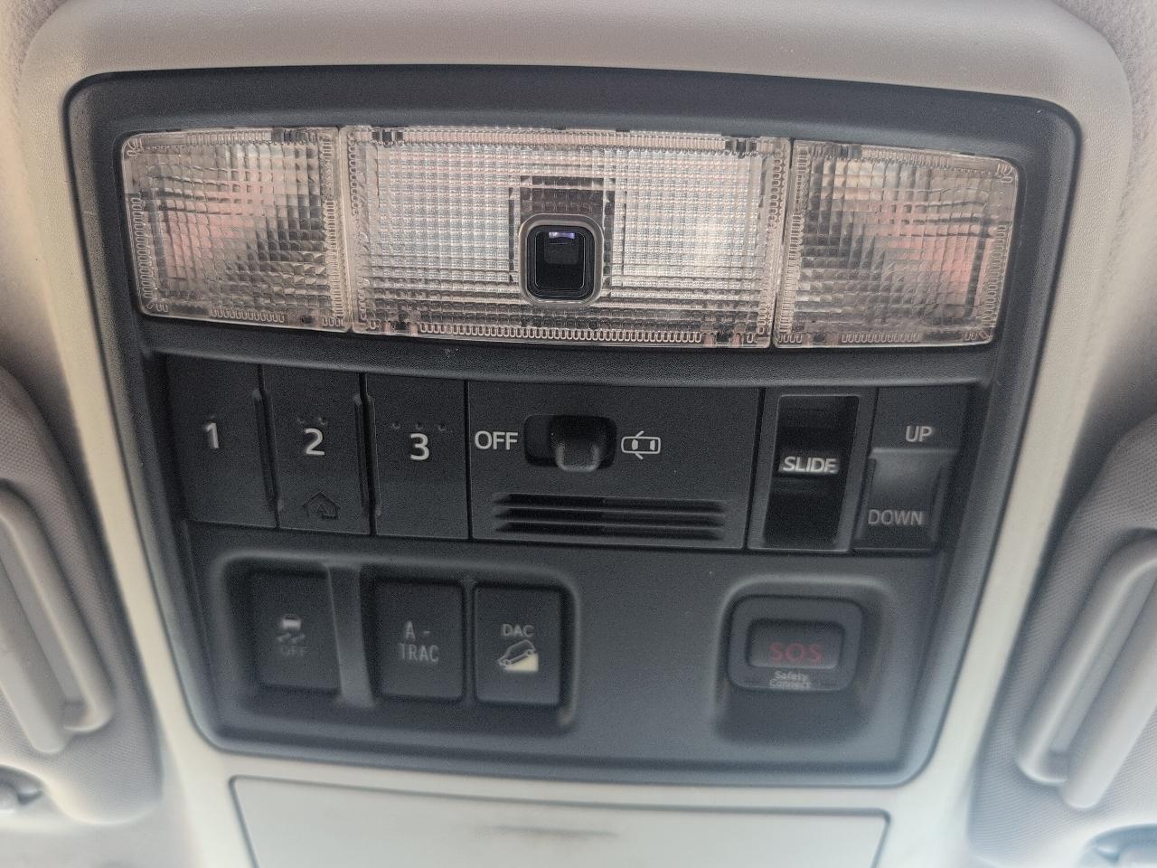 Toyota 4Runner Limited V6 4WD 2013