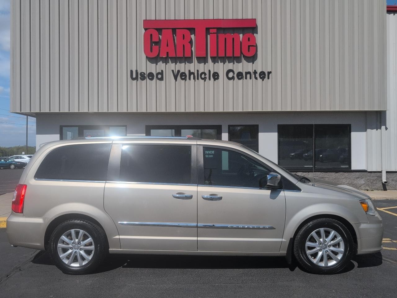 2015 Chrysler Town & Country Limited Platinum