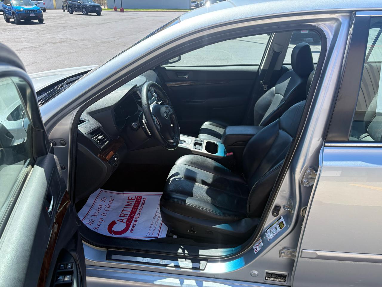 Subaru Legacy 2.5i Limited 2013