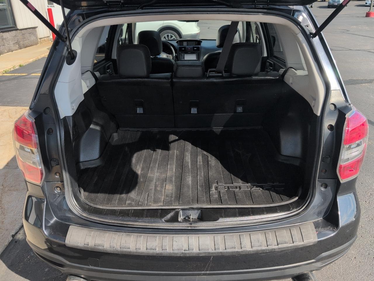 Subaru Forester 2.0XT Touring 2014