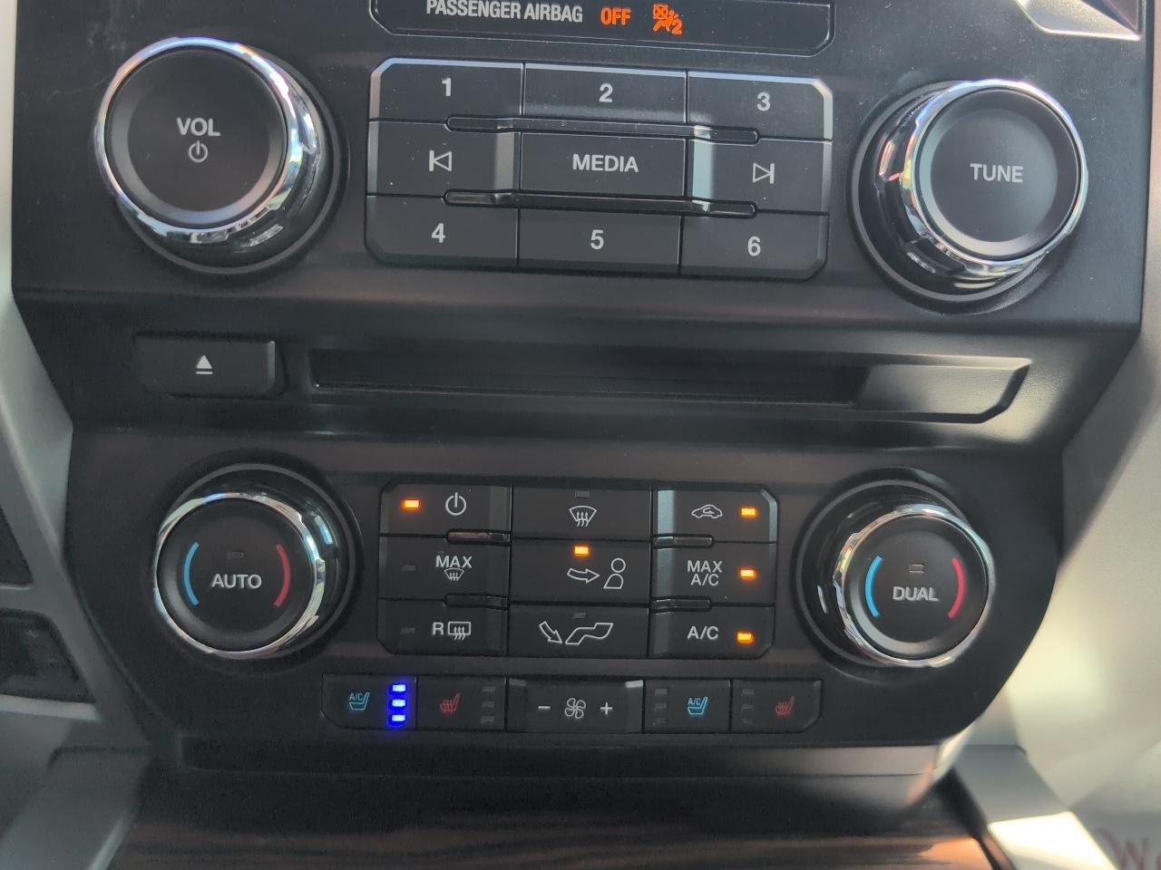 Ford F-150 Lariat SuperCrew 5.5-ft. Bed 4WD 2016