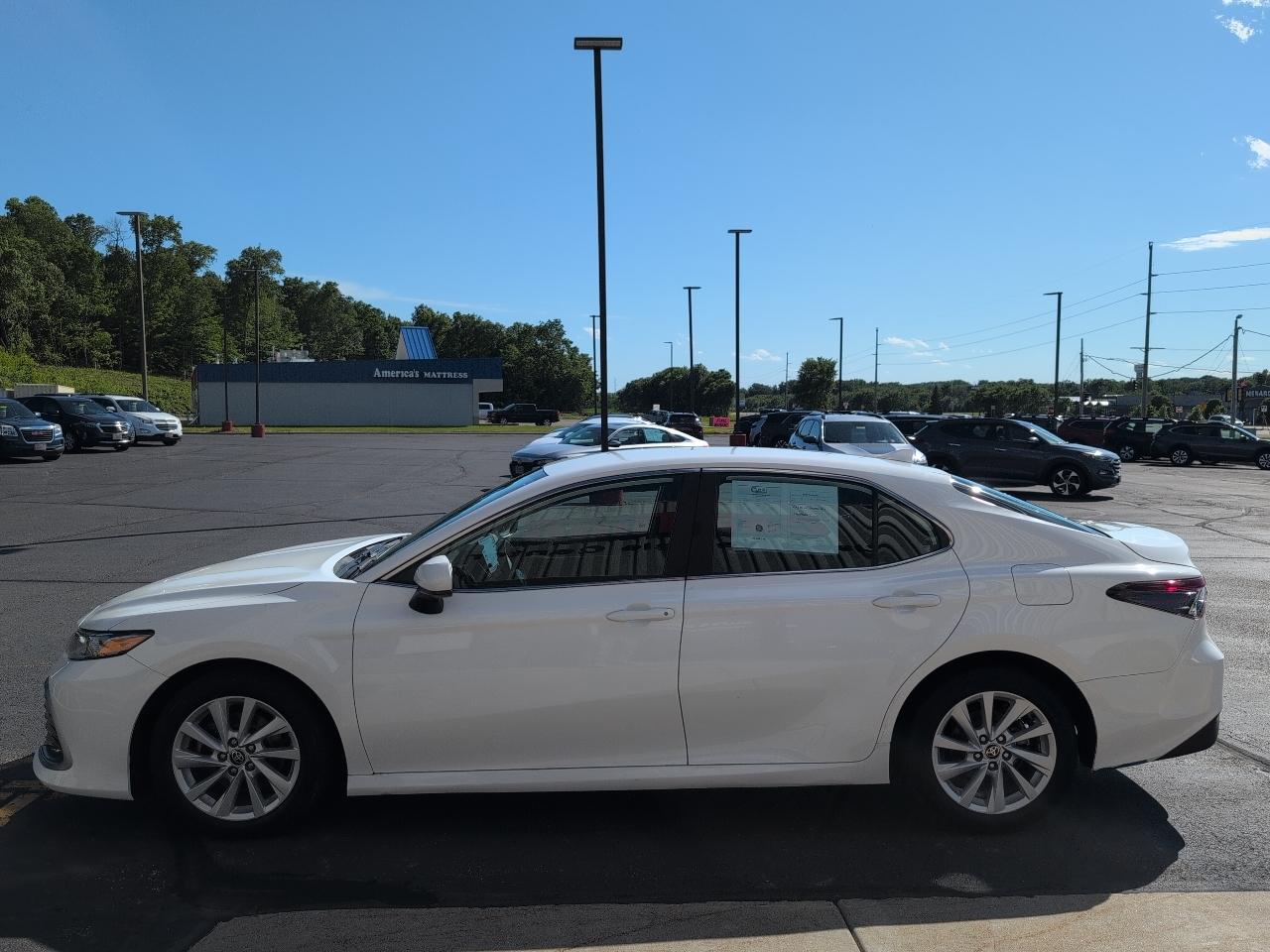 Toyota Camry LE AWD 2021