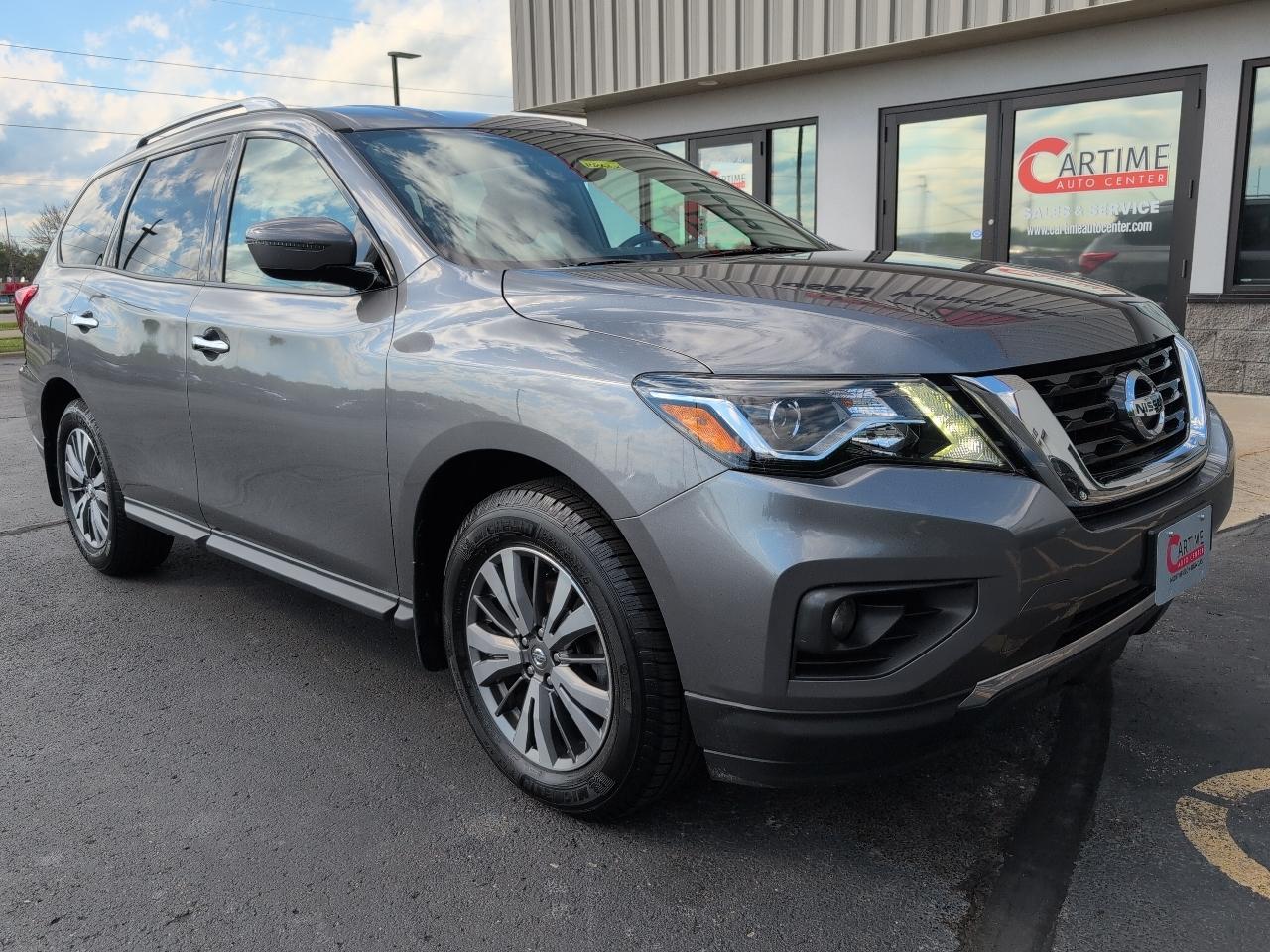 Nissan Pathfinder SV 4D SUV 4WD 2017